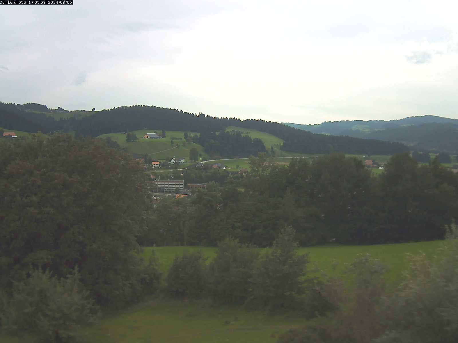 Webcam-Bild: Aussicht vom Dorfberg in Langnau 20140806-170600