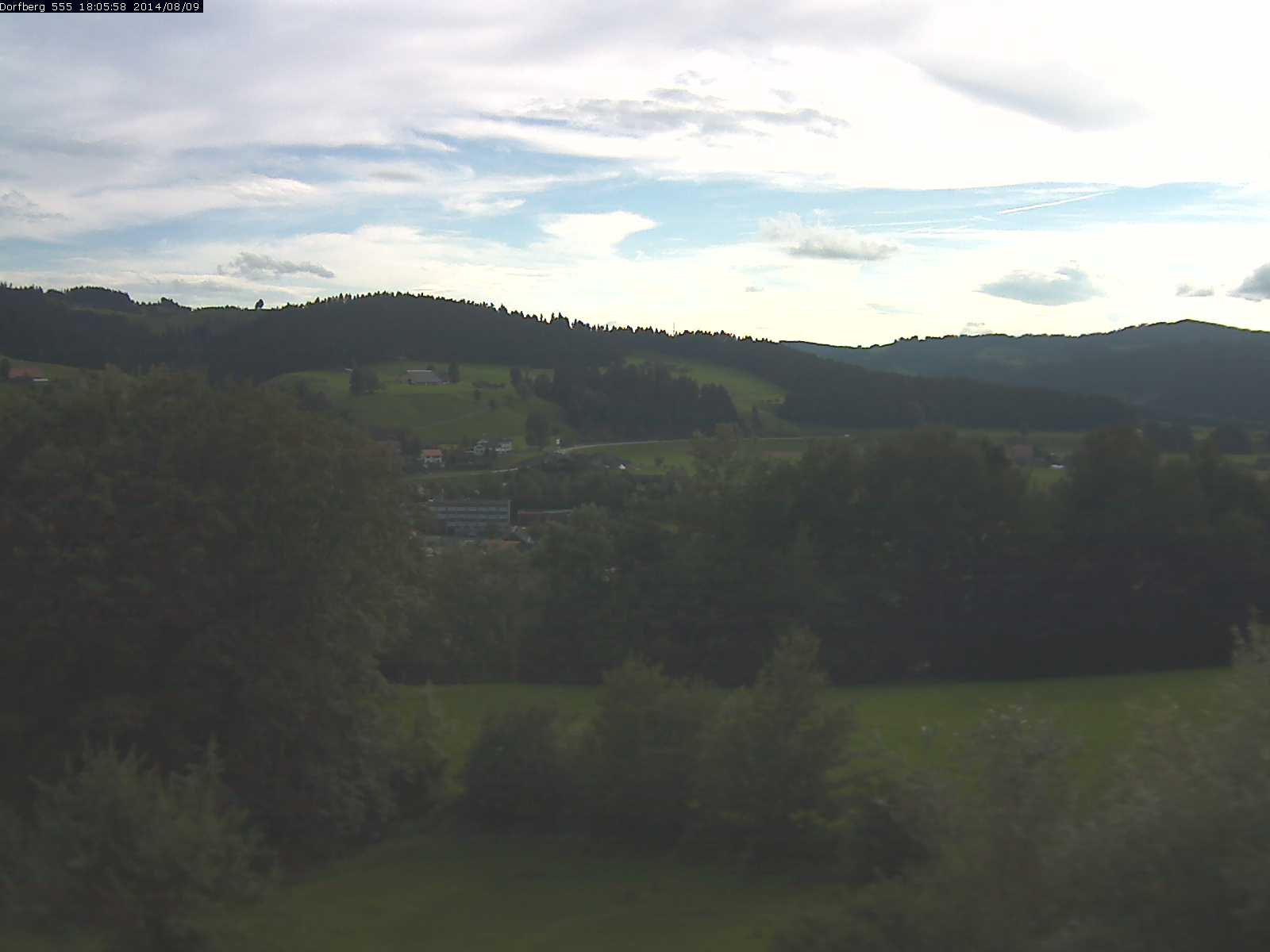 Webcam-Bild: Aussicht vom Dorfberg in Langnau 20140809-180600