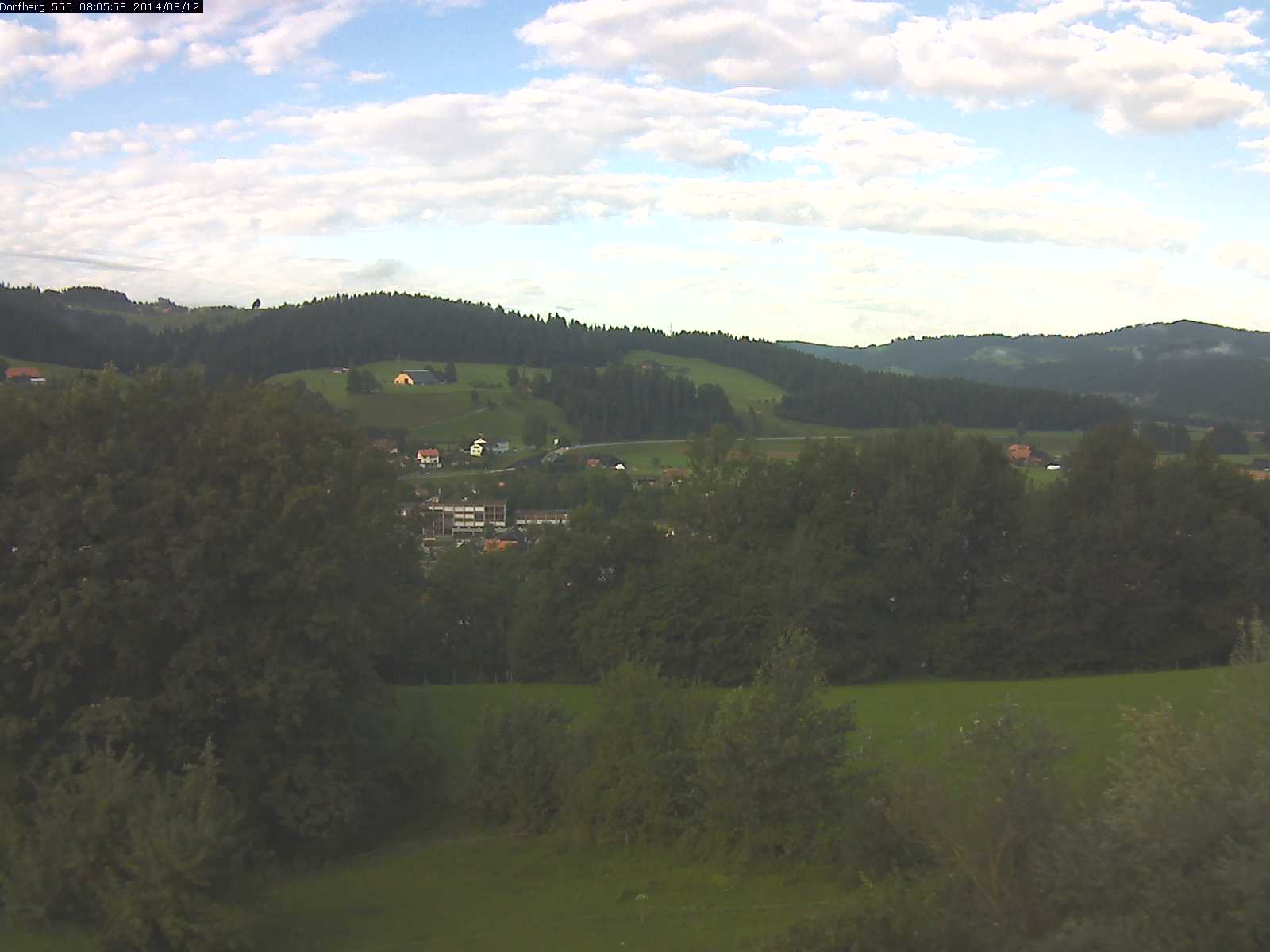 Webcam-Bild: Aussicht vom Dorfberg in Langnau 20140812-080600