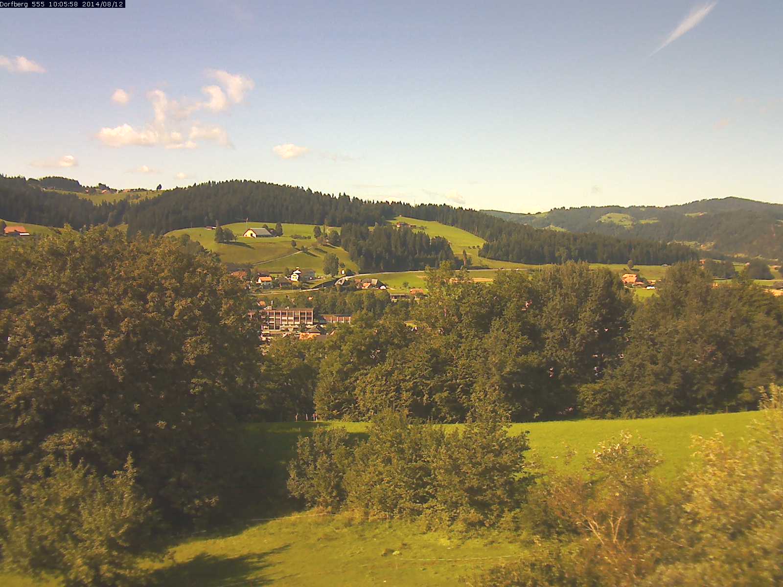 Webcam-Bild: Aussicht vom Dorfberg in Langnau 20140812-100600