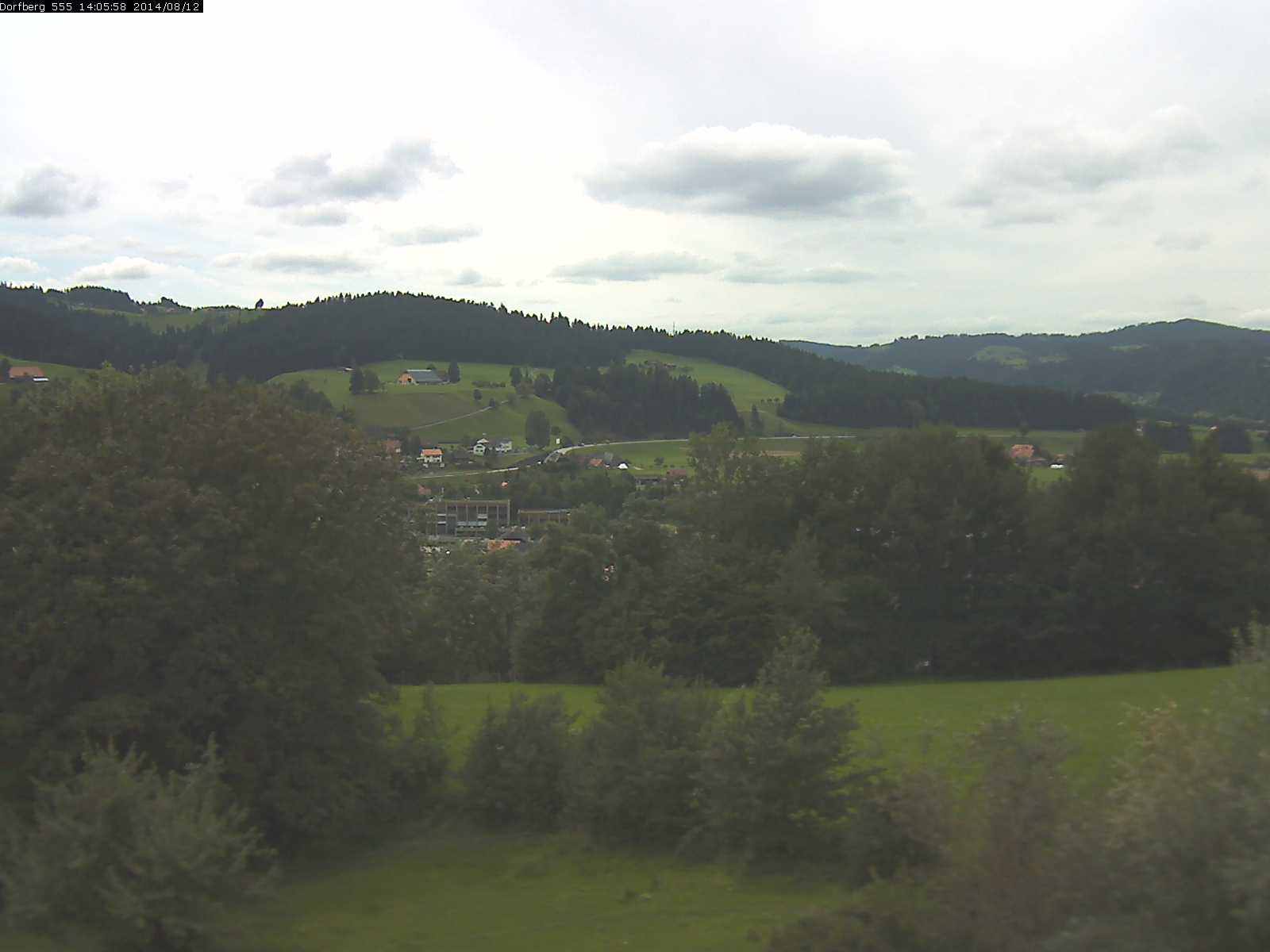 Webcam-Bild: Aussicht vom Dorfberg in Langnau 20140812-140600