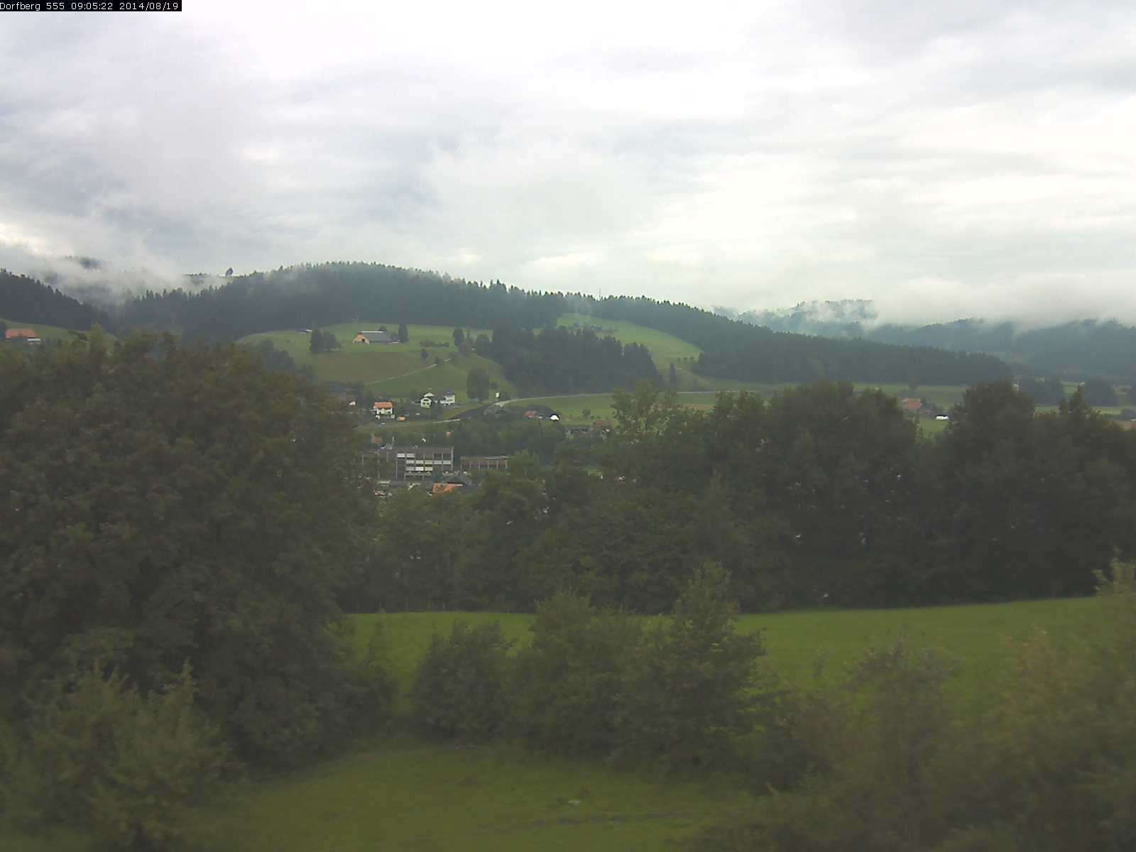 Webcam-Bild: Aussicht vom Dorfberg in Langnau 20140819-090600