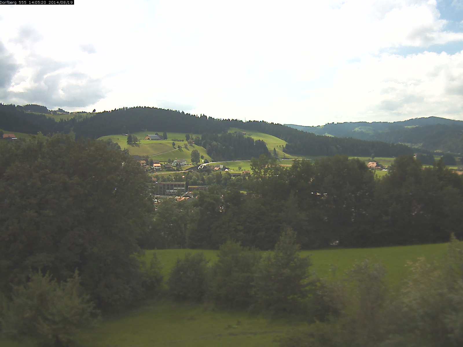 Webcam-Bild: Aussicht vom Dorfberg in Langnau 20140819-140600