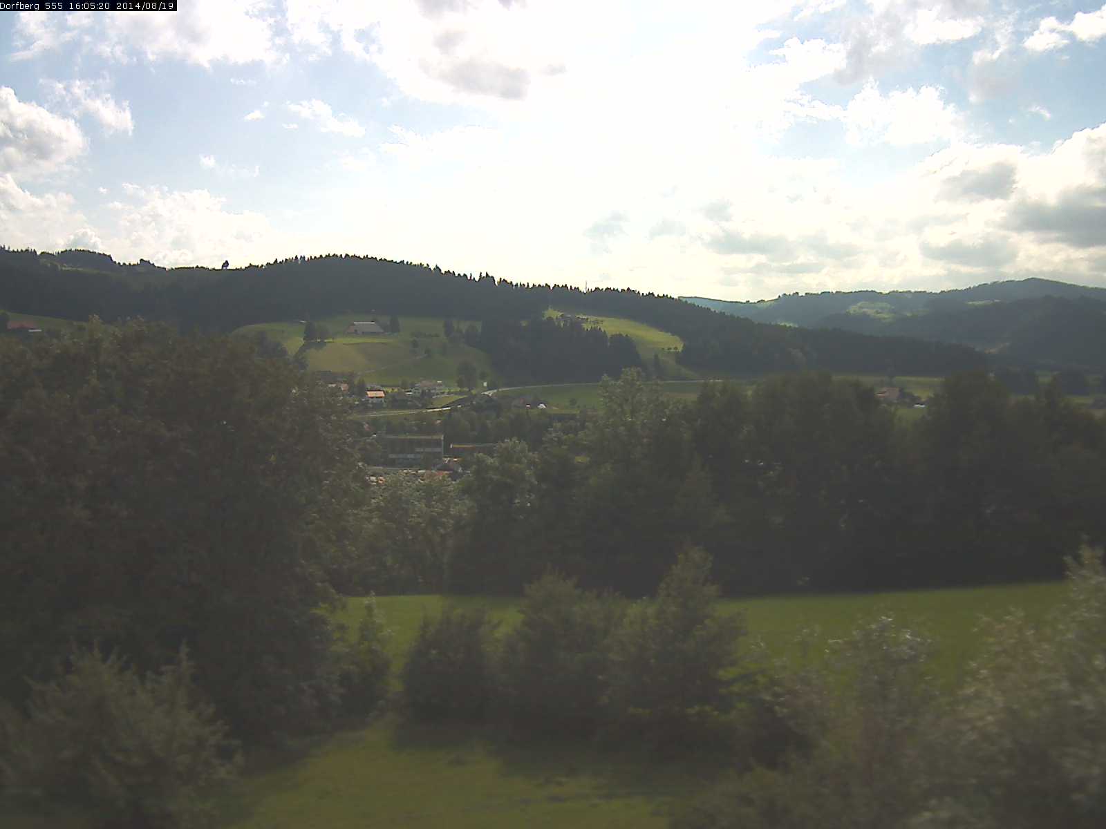 Webcam-Bild: Aussicht vom Dorfberg in Langnau 20140819-160600