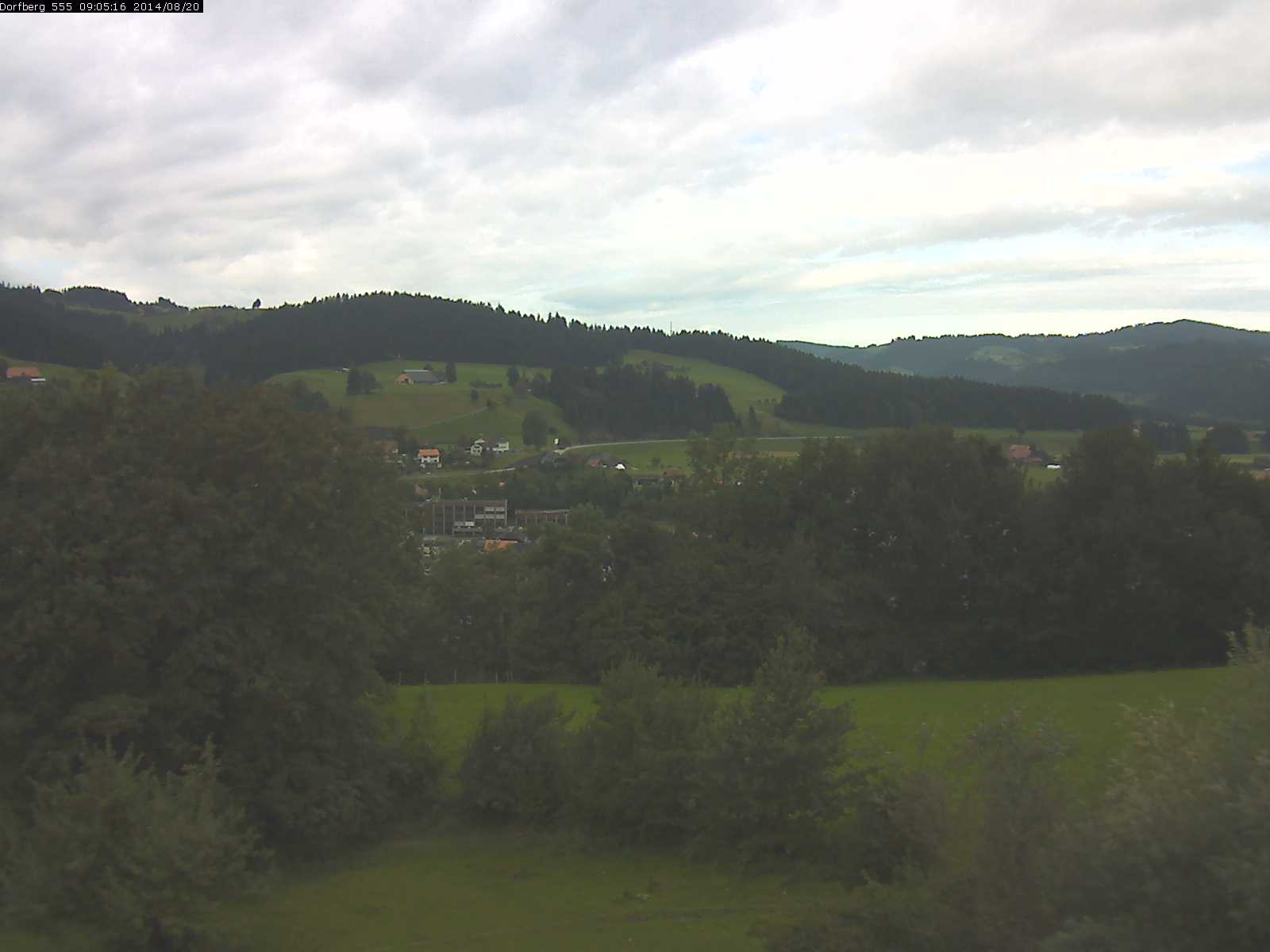 Webcam-Bild: Aussicht vom Dorfberg in Langnau 20140820-090600