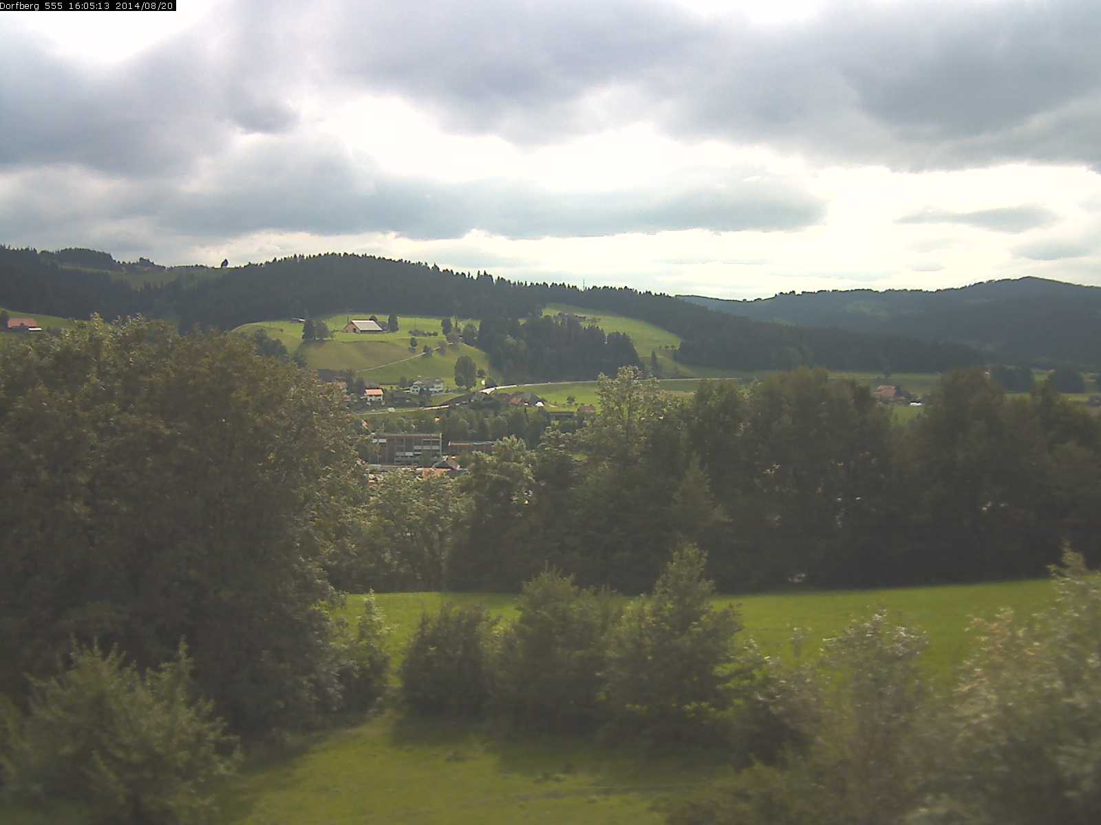 Webcam-Bild: Aussicht vom Dorfberg in Langnau 20140820-160600
