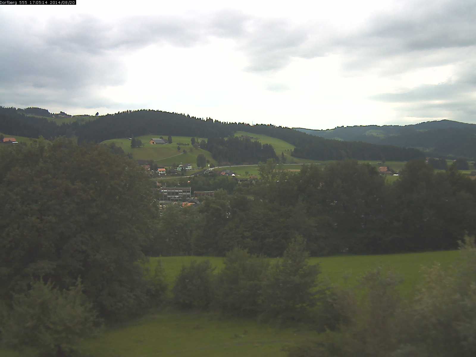 Webcam-Bild: Aussicht vom Dorfberg in Langnau 20140820-170600