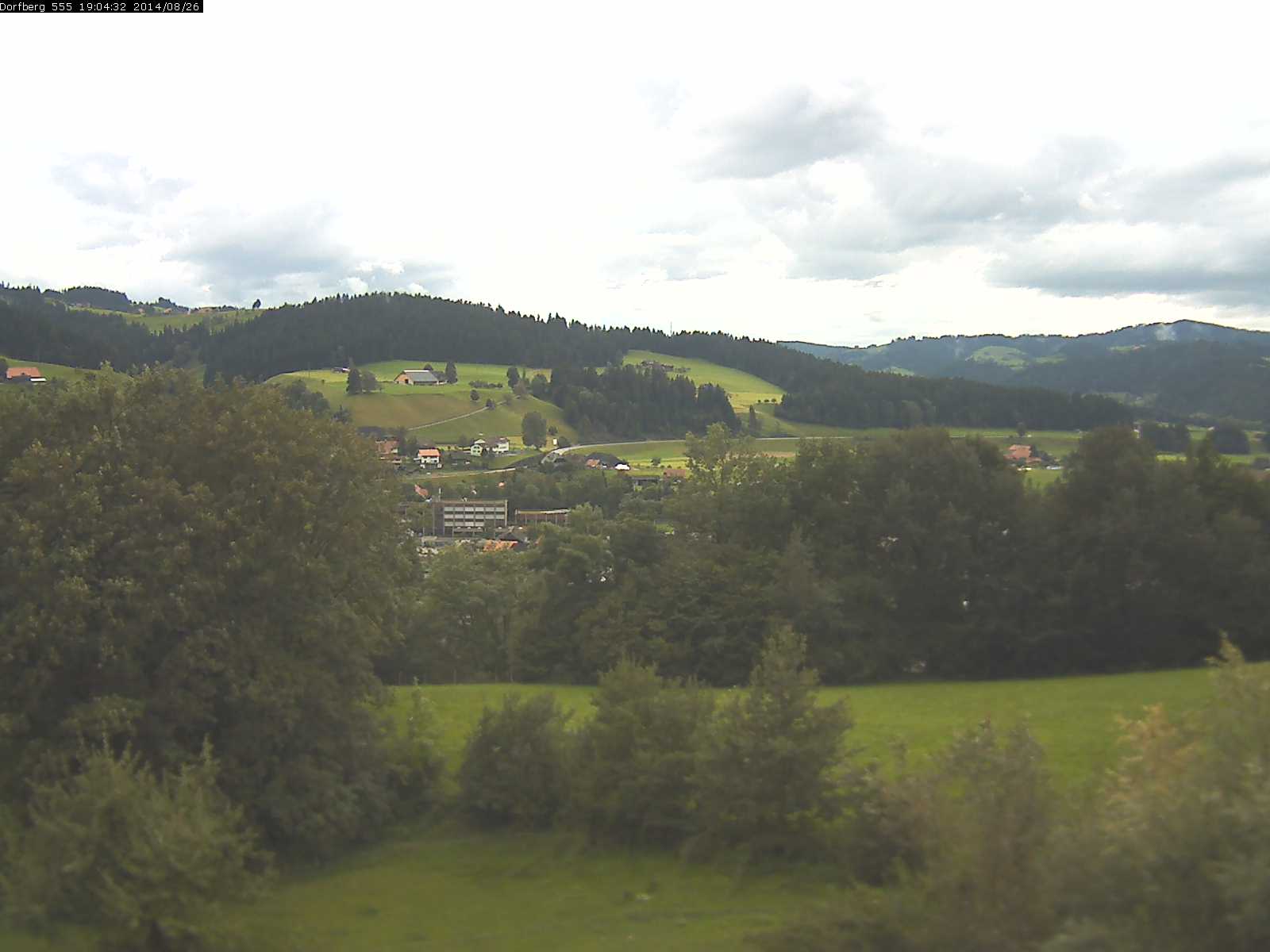Webcam-Bild: Aussicht vom Dorfberg in Langnau 20140826-190600