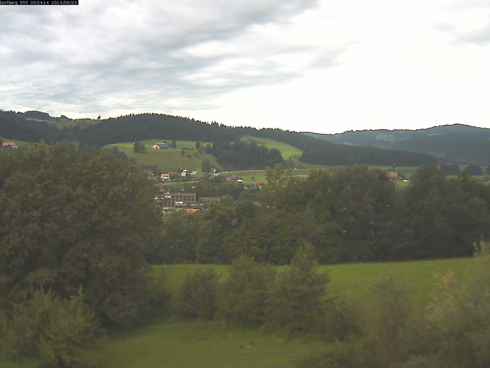 Webcam-Bild: Aussicht vom Dorfberg in Langnau 20140829-090600