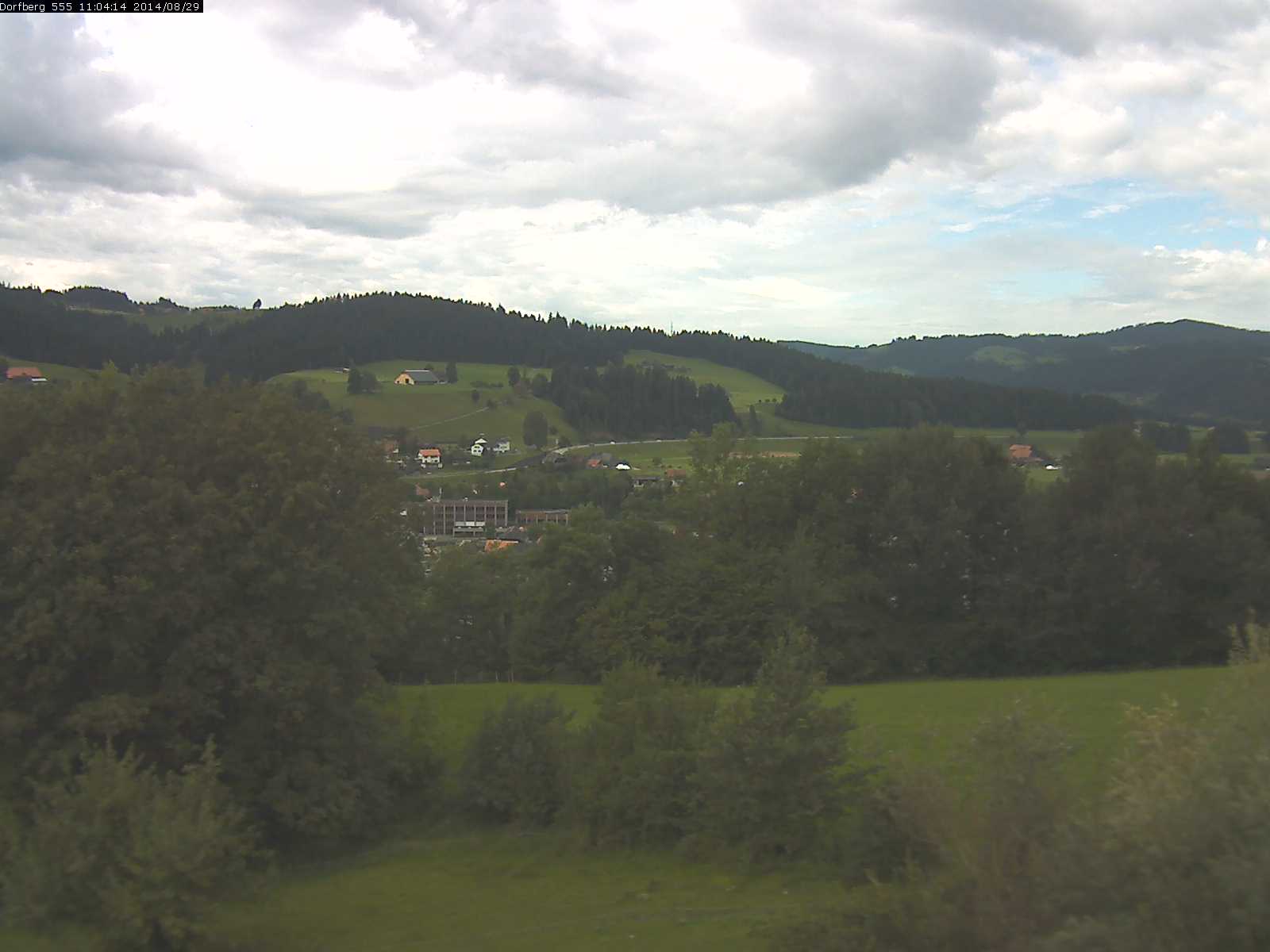 Webcam-Bild: Aussicht vom Dorfberg in Langnau 20140829-110600
