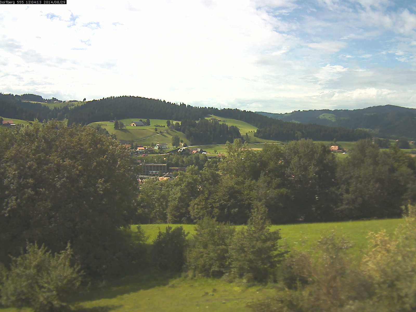 Webcam-Bild: Aussicht vom Dorfberg in Langnau 20140829-120600