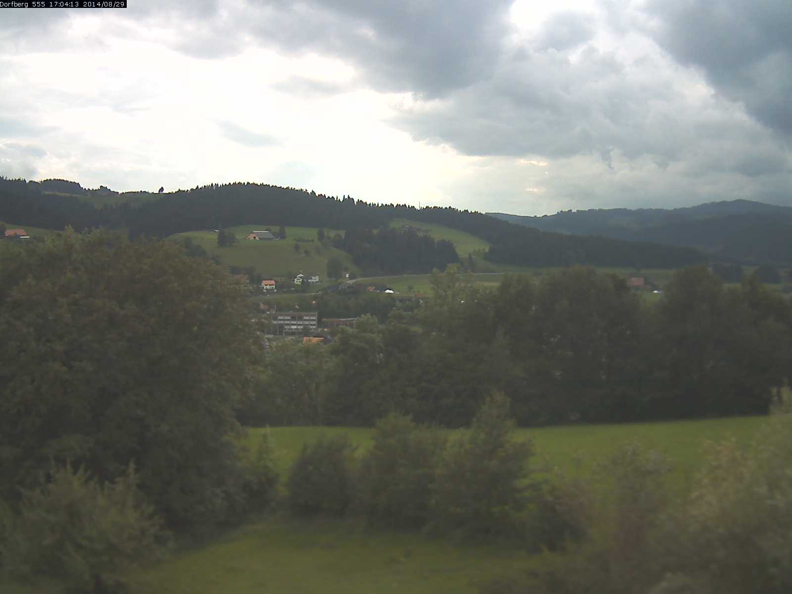 Webcam-Bild: Aussicht vom Dorfberg in Langnau 20140829-170600