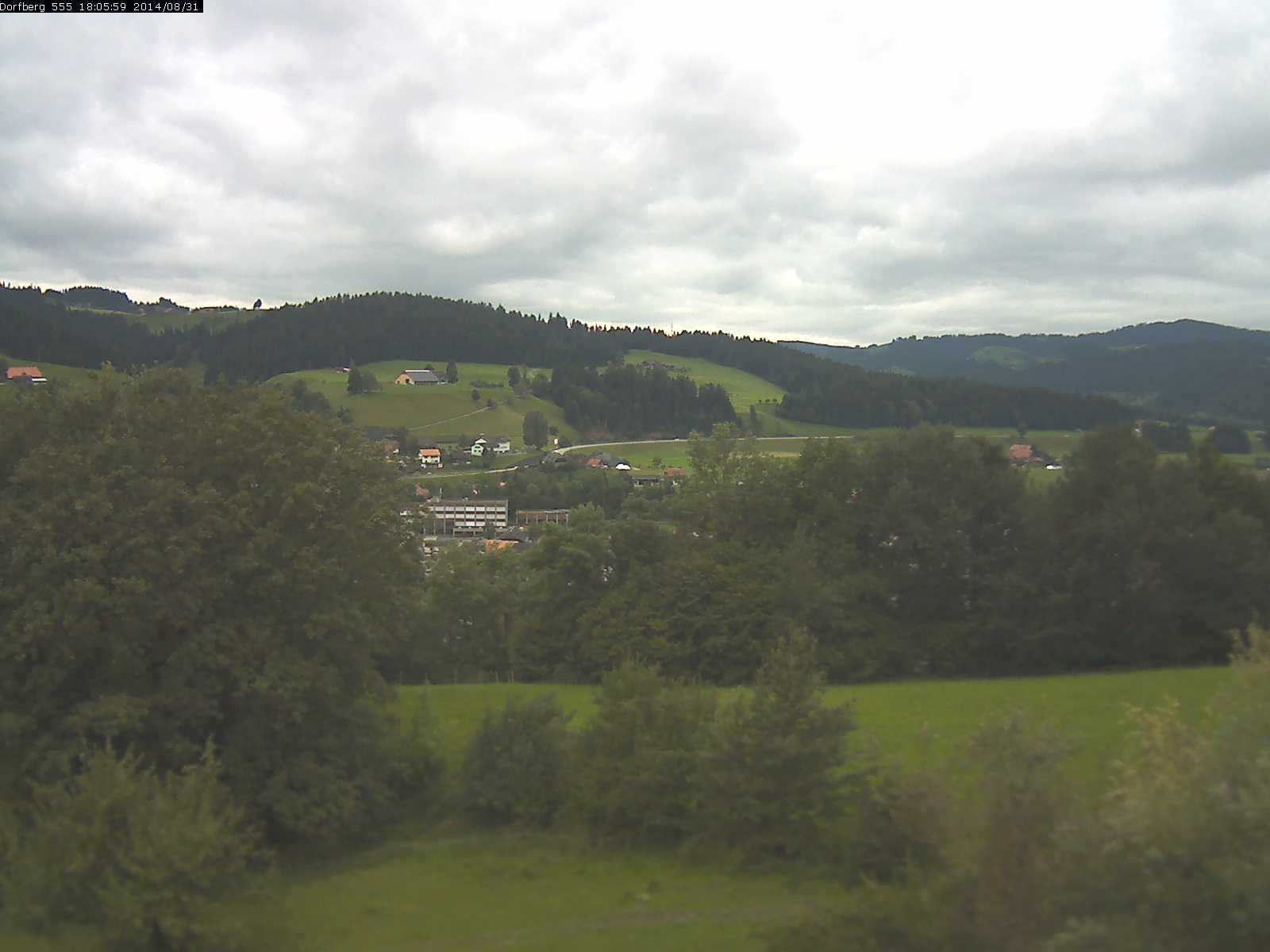Webcam-Bild: Aussicht vom Dorfberg in Langnau 20140831-180600