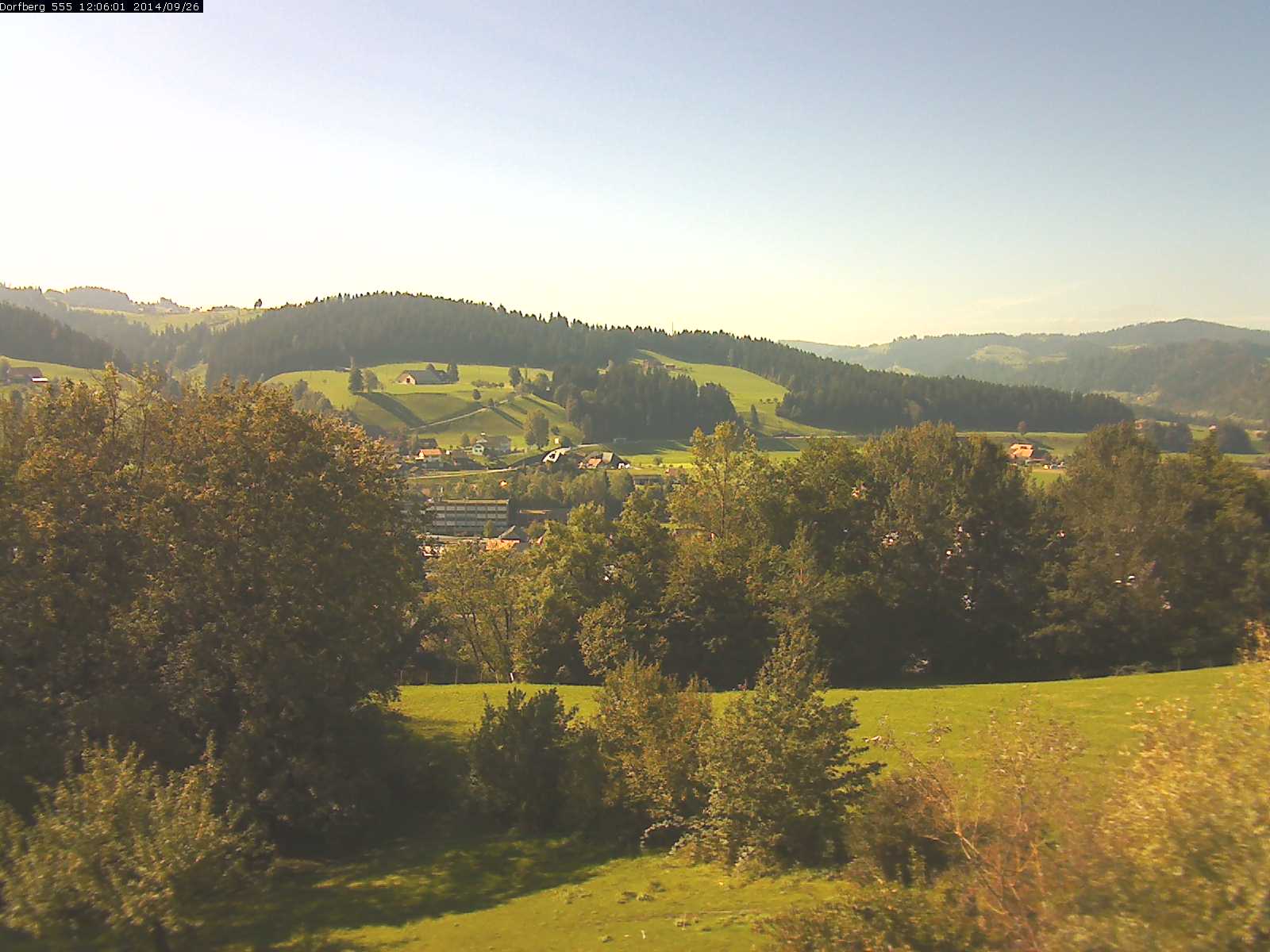 Webcam-Bild: Aussicht vom Dorfberg in Langnau 20140926-120601