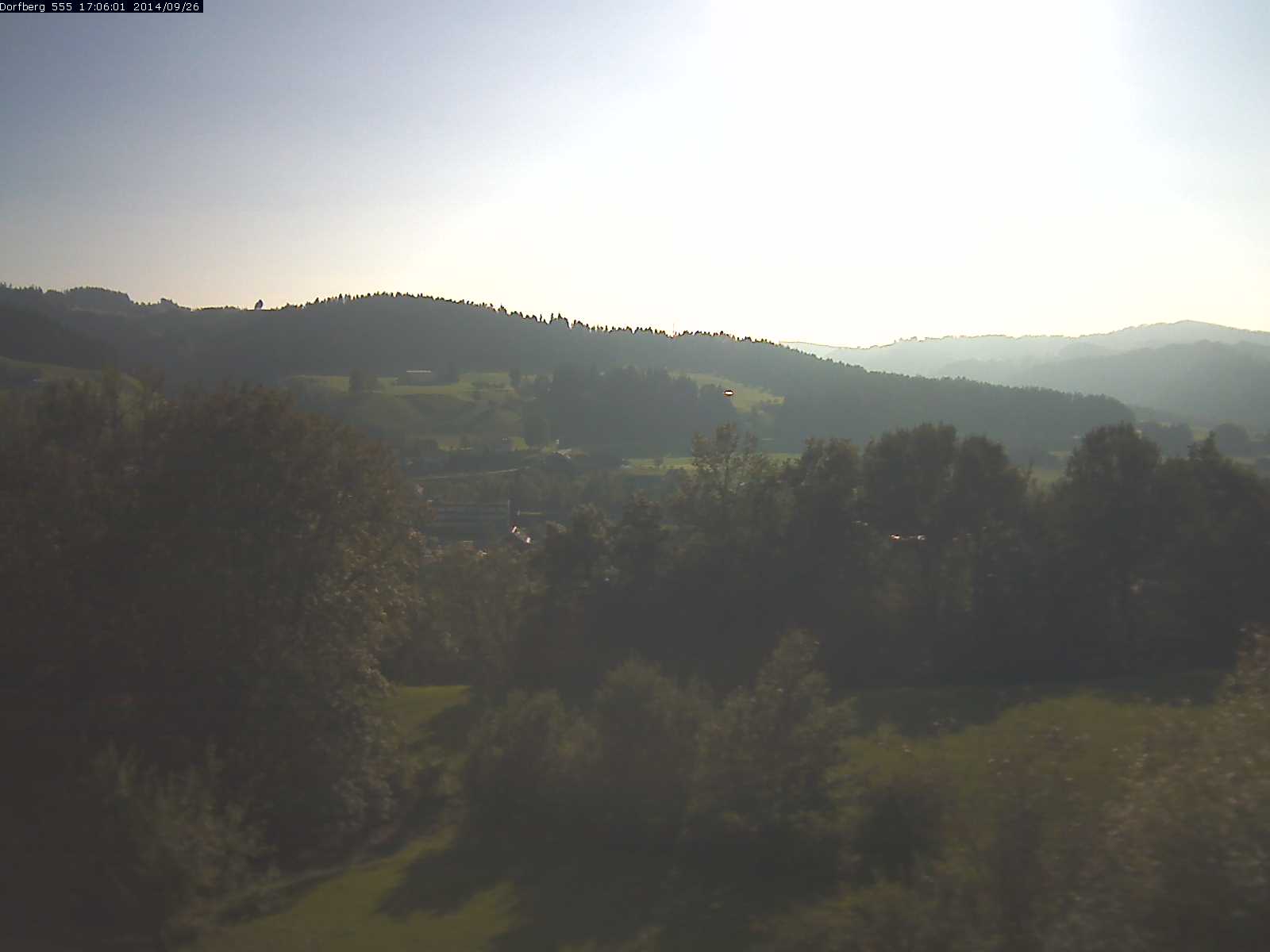 Webcam-Bild: Aussicht vom Dorfberg in Langnau 20140926-170601