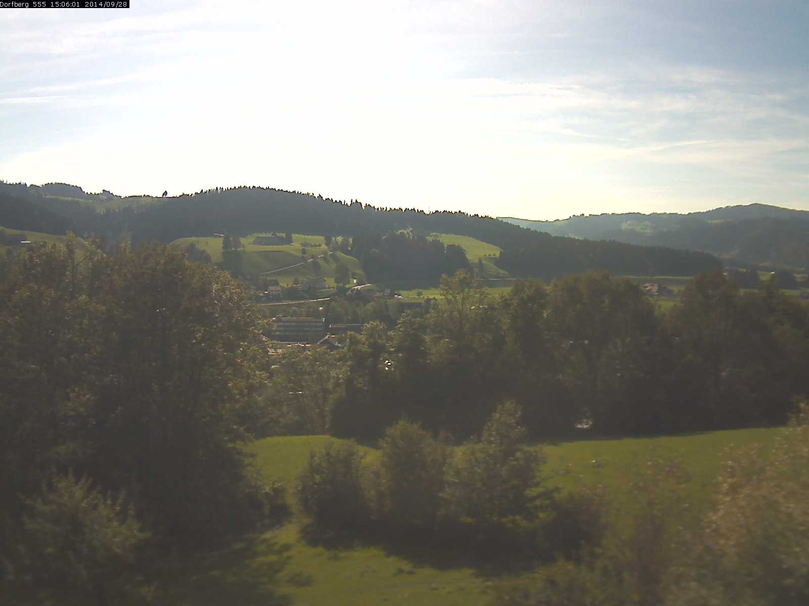Webcam-Bild: Aussicht vom Dorfberg in Langnau 20140928-150601