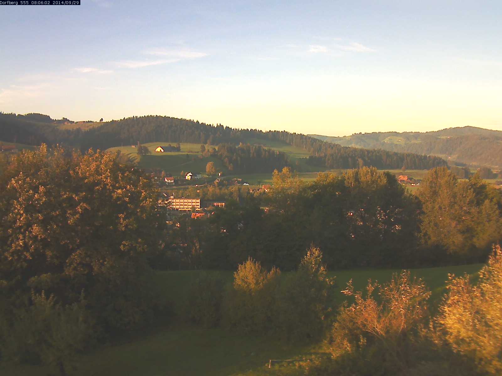 Webcam-Bild: Aussicht vom Dorfberg in Langnau 20140929-080601
