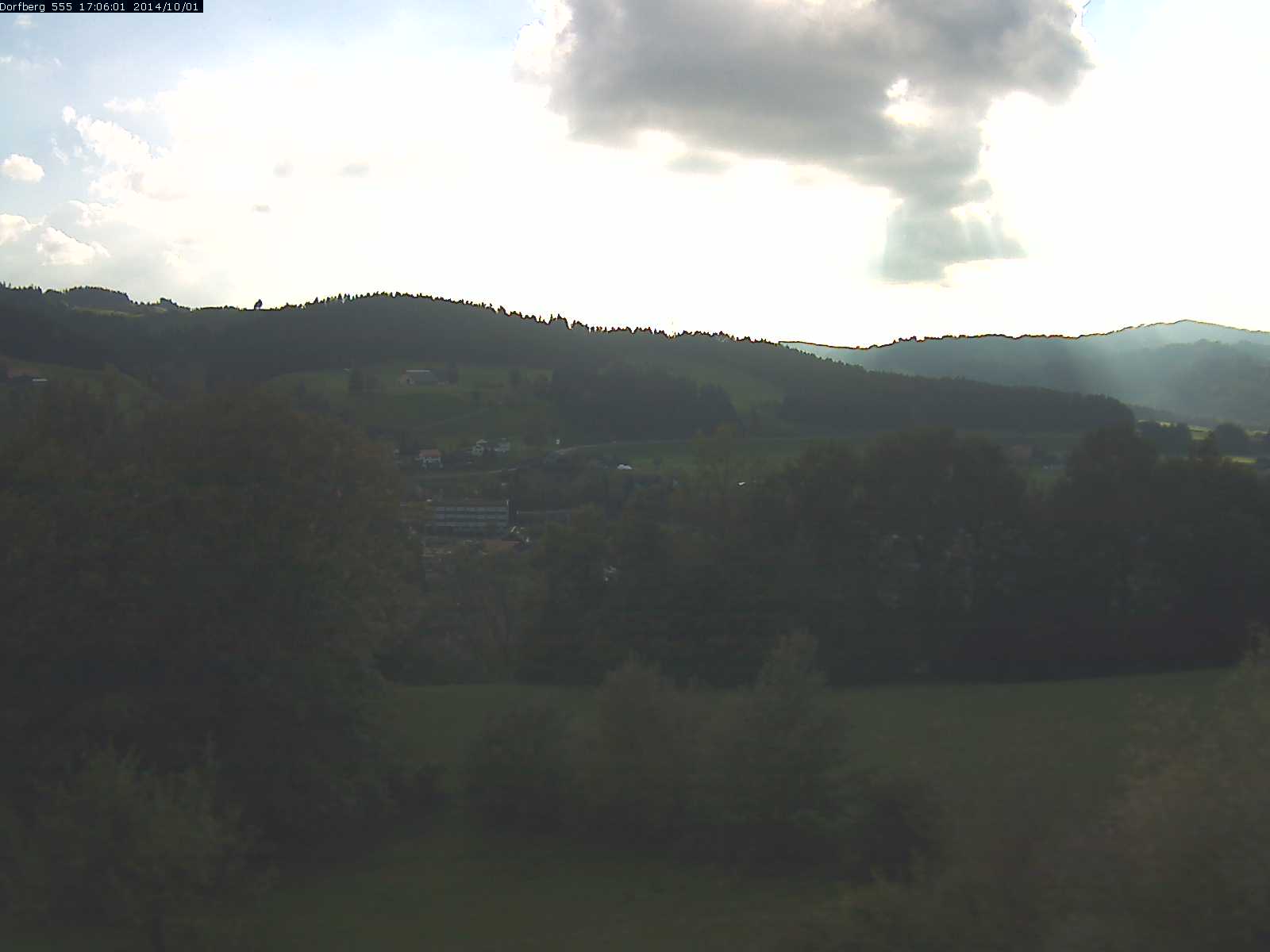 Webcam-Bild: Aussicht vom Dorfberg in Langnau 20141001-170601