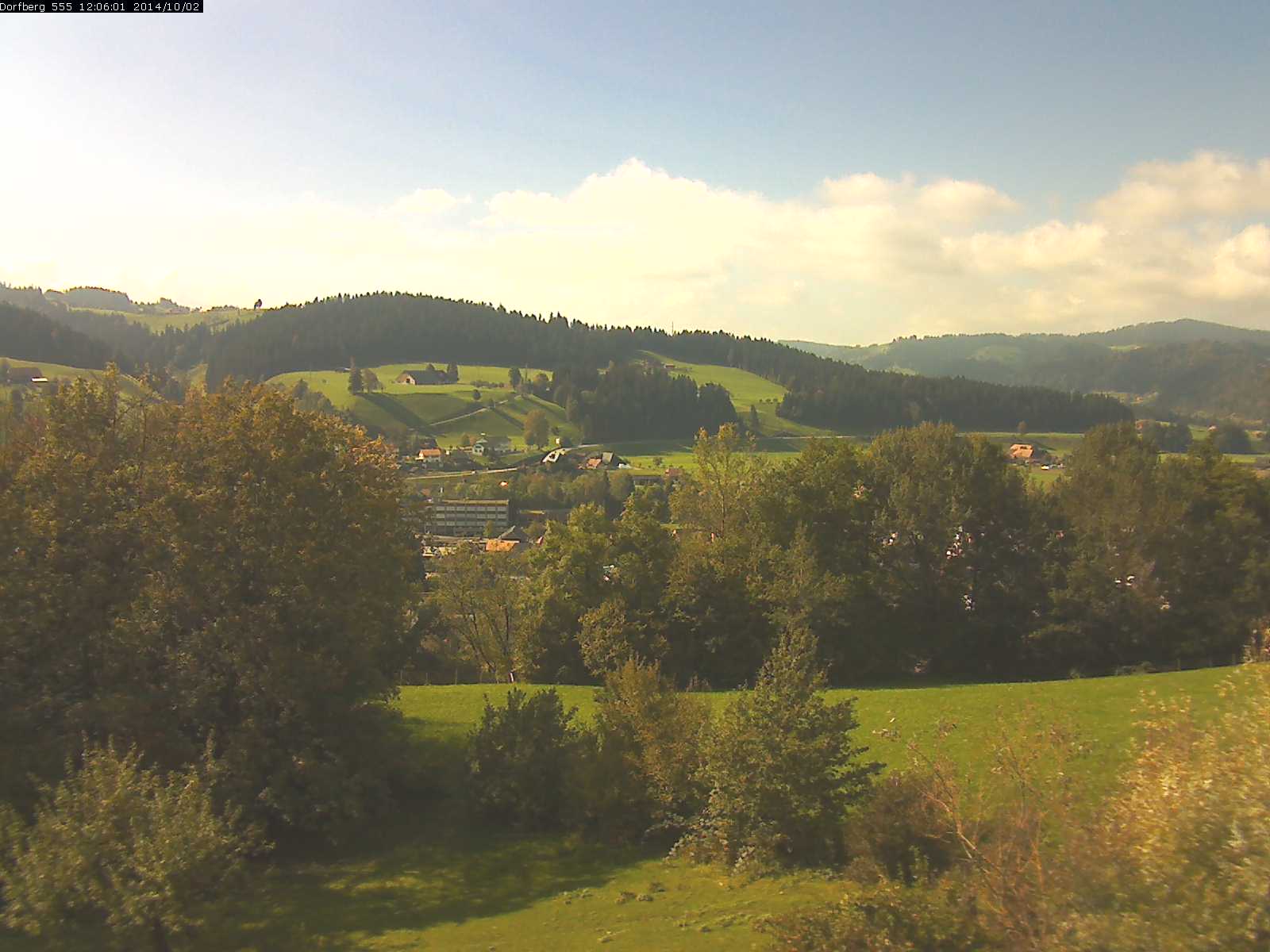 Webcam-Bild: Aussicht vom Dorfberg in Langnau 20141002-120601