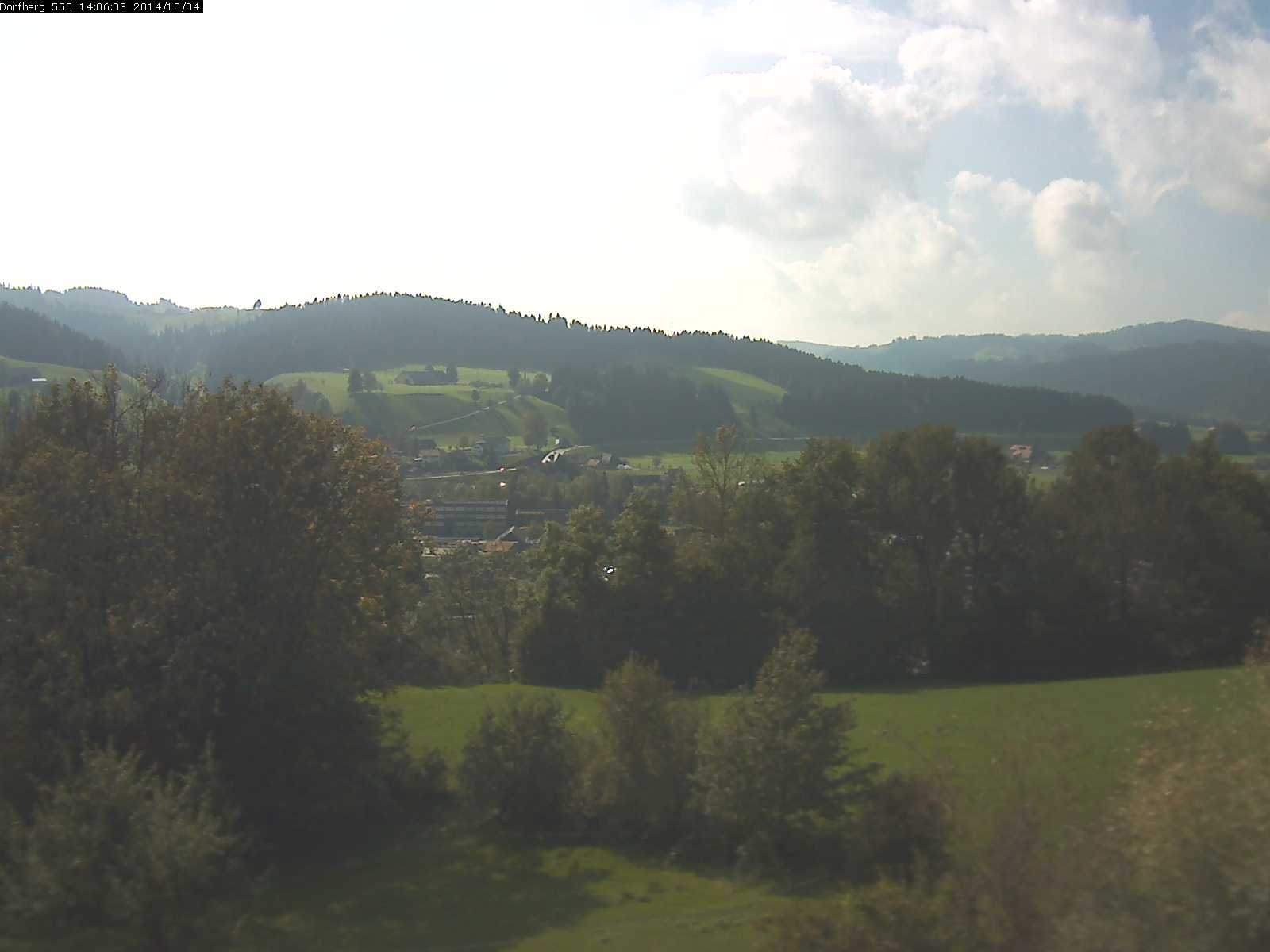 Webcam-Bild: Aussicht vom Dorfberg in Langnau 20141004-140602