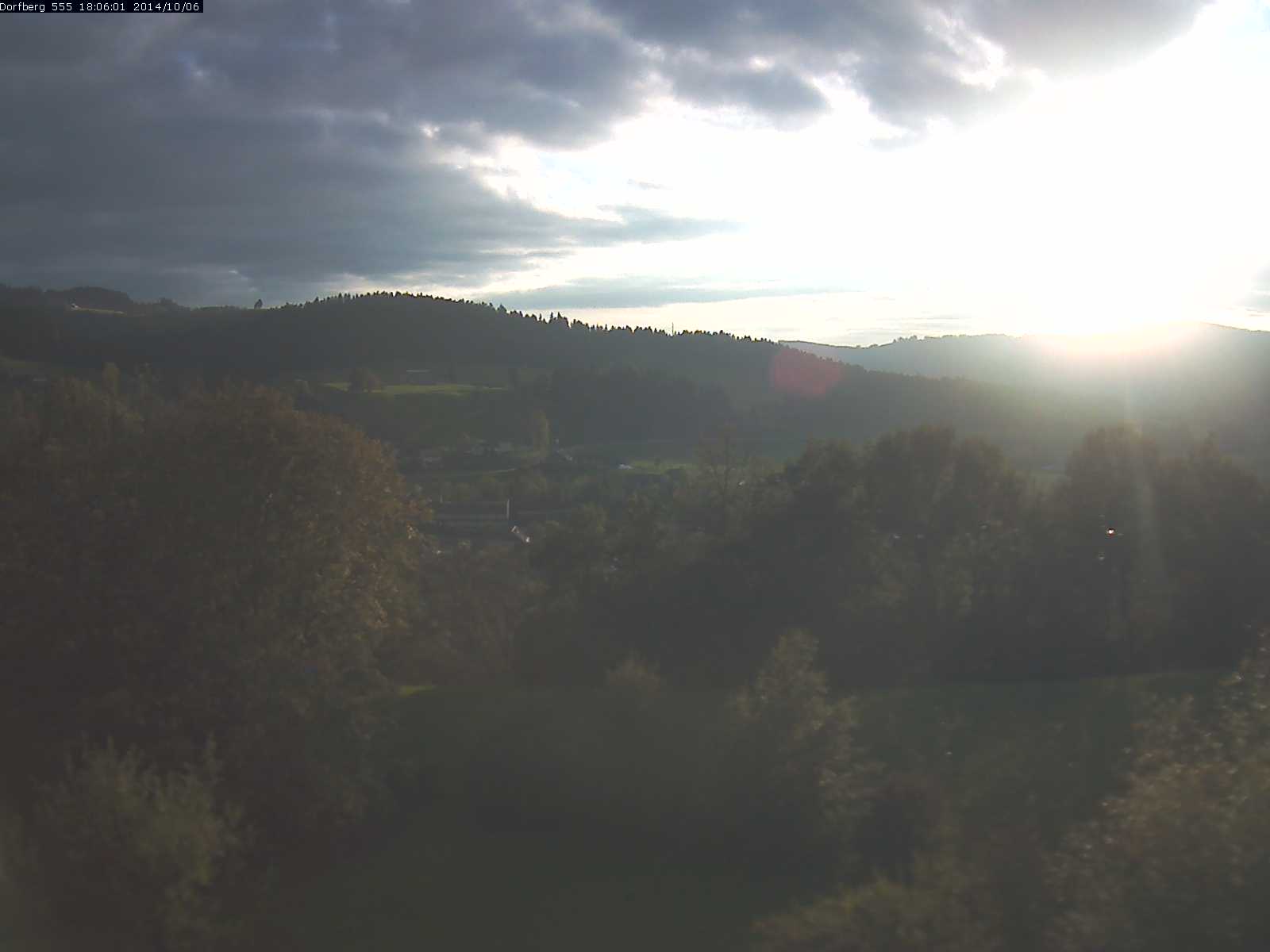 Webcam-Bild: Aussicht vom Dorfberg in Langnau 20141006-180601
