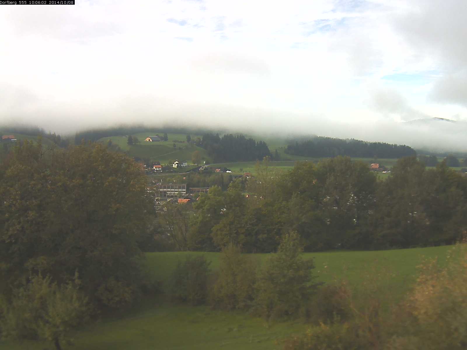 Webcam-Bild: Aussicht vom Dorfberg in Langnau 20141008-100601