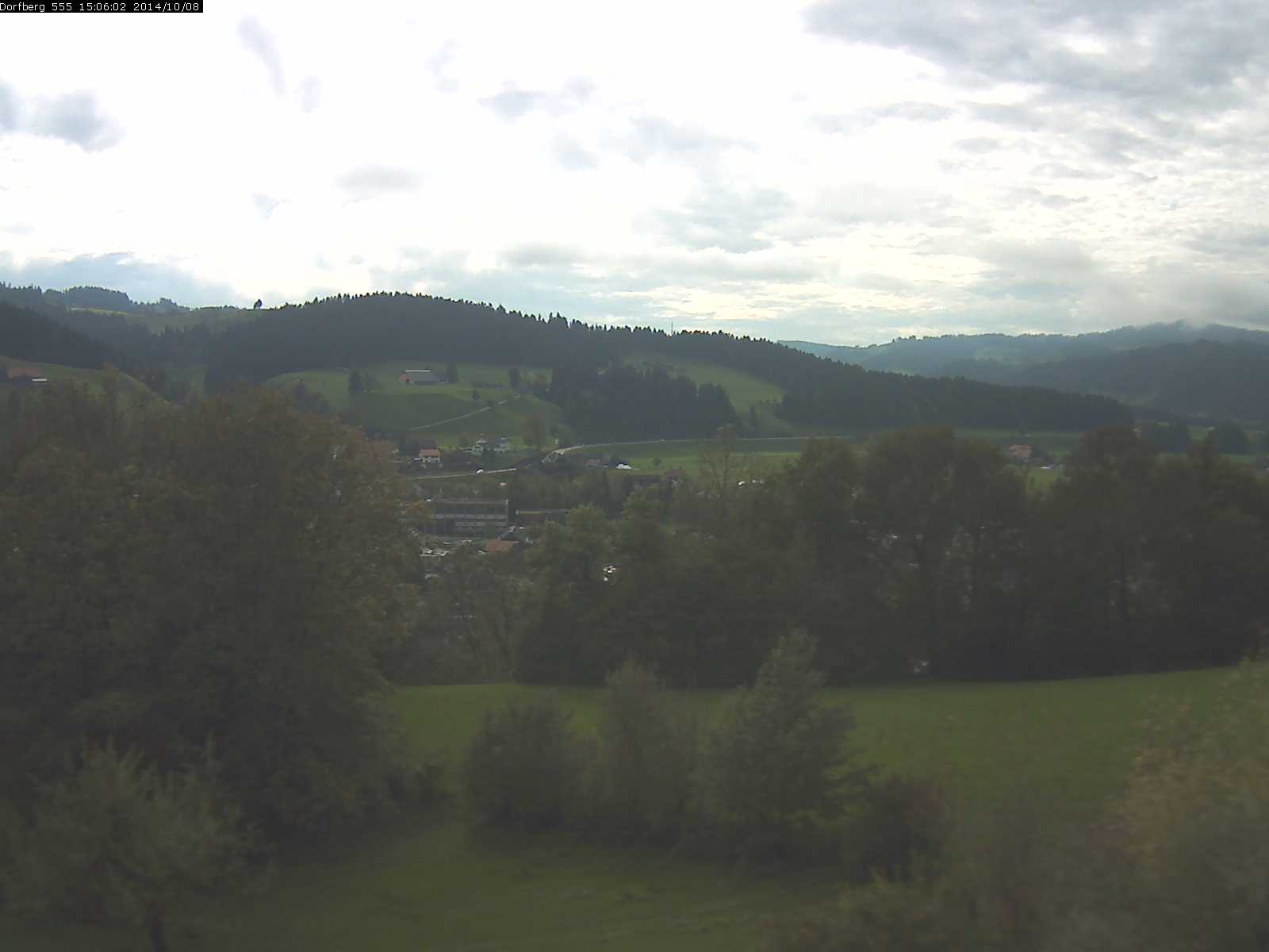 Webcam-Bild: Aussicht vom Dorfberg in Langnau 20141008-150601
