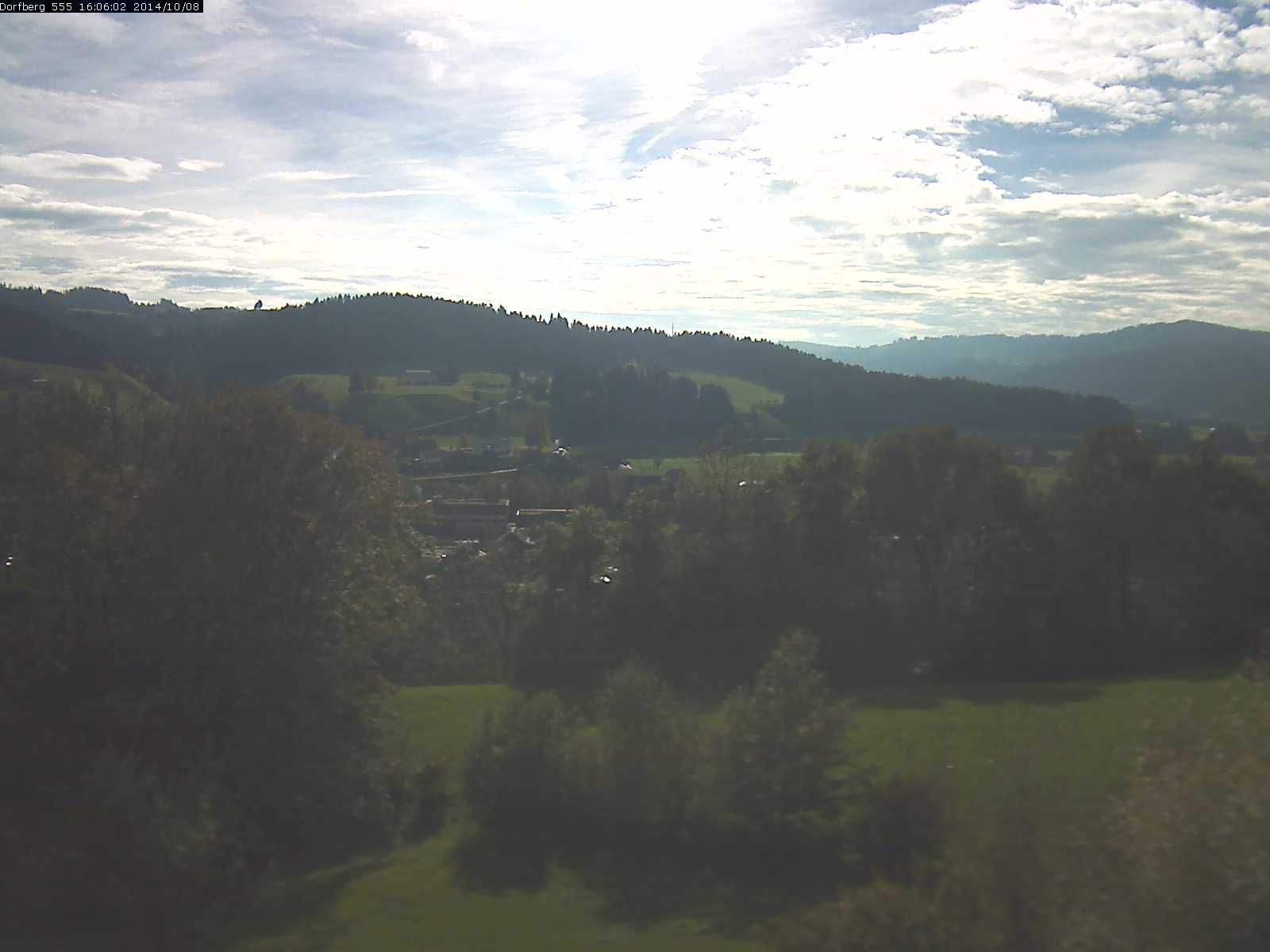 Webcam-Bild: Aussicht vom Dorfberg in Langnau 20141008-160601