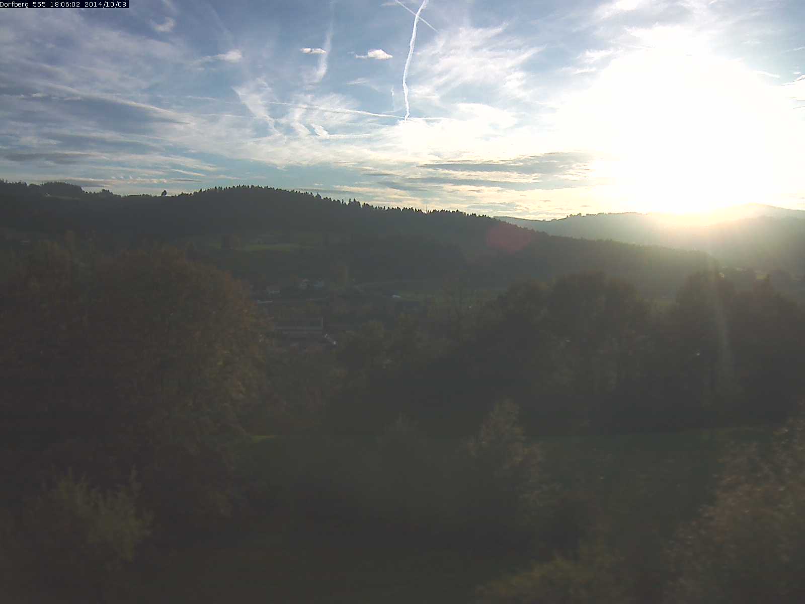 Webcam-Bild: Aussicht vom Dorfberg in Langnau 20141008-180601