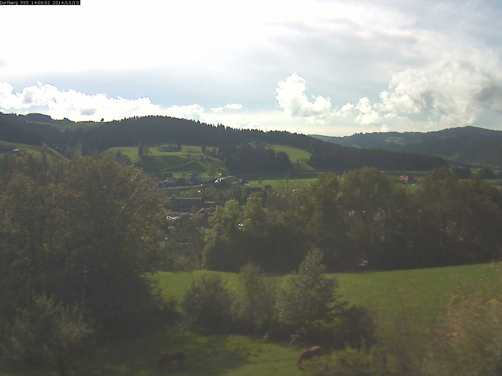 Webcam-Bild: Aussicht vom Dorfberg in Langnau 20141015-140601