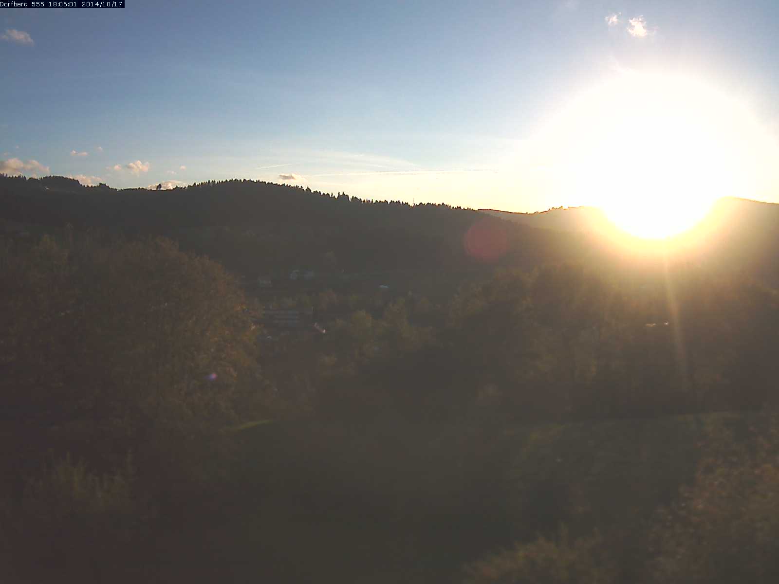 Webcam-Bild: Aussicht vom Dorfberg in Langnau 20141017-180601