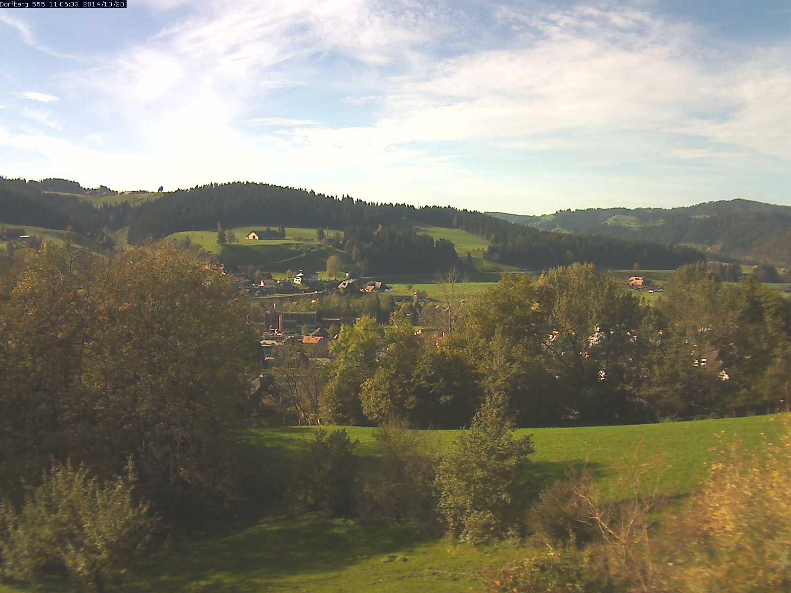 Webcam-Bild: Aussicht vom Dorfberg in Langnau 20141020-110602