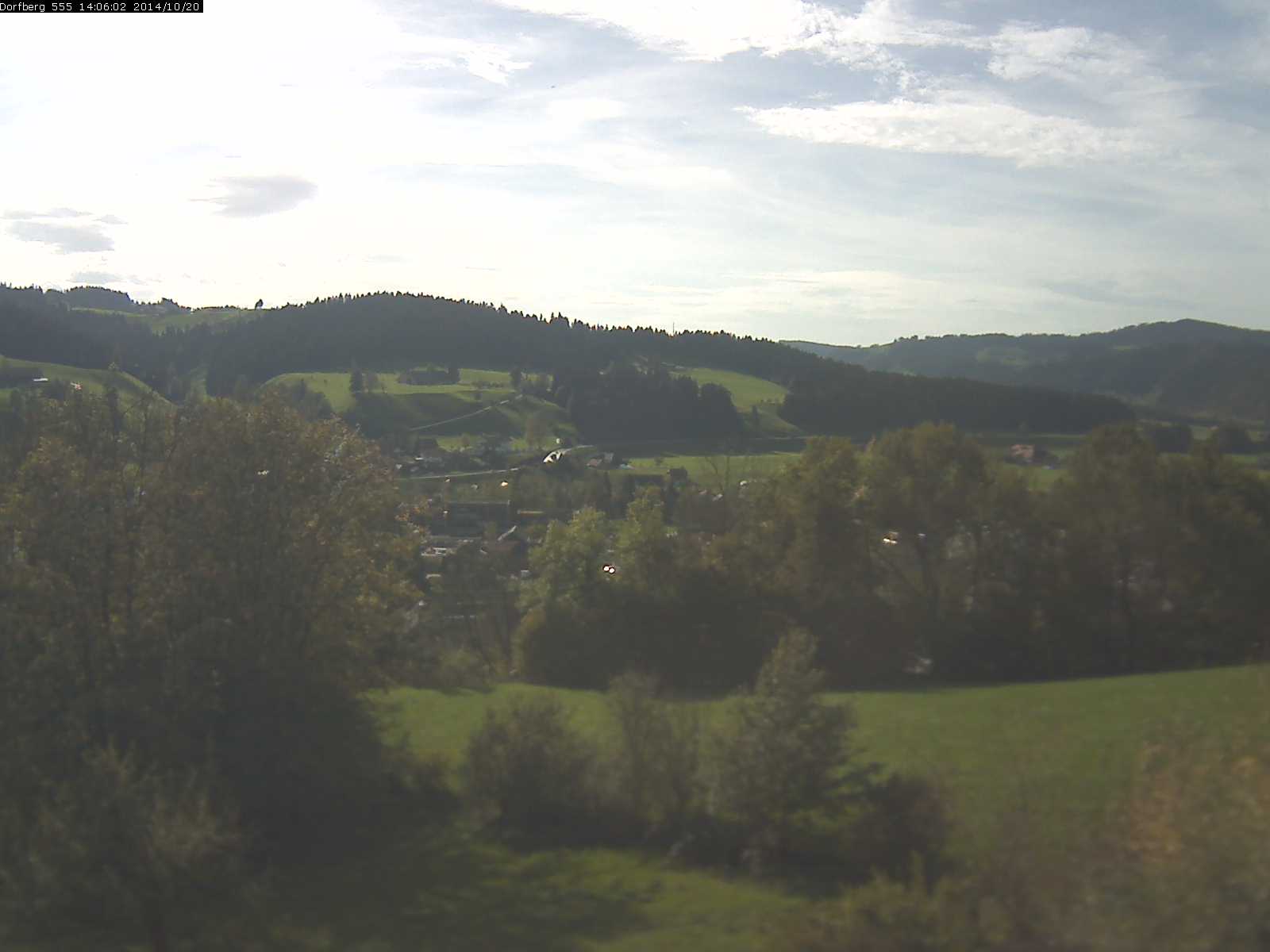 Webcam-Bild: Aussicht vom Dorfberg in Langnau 20141020-140601