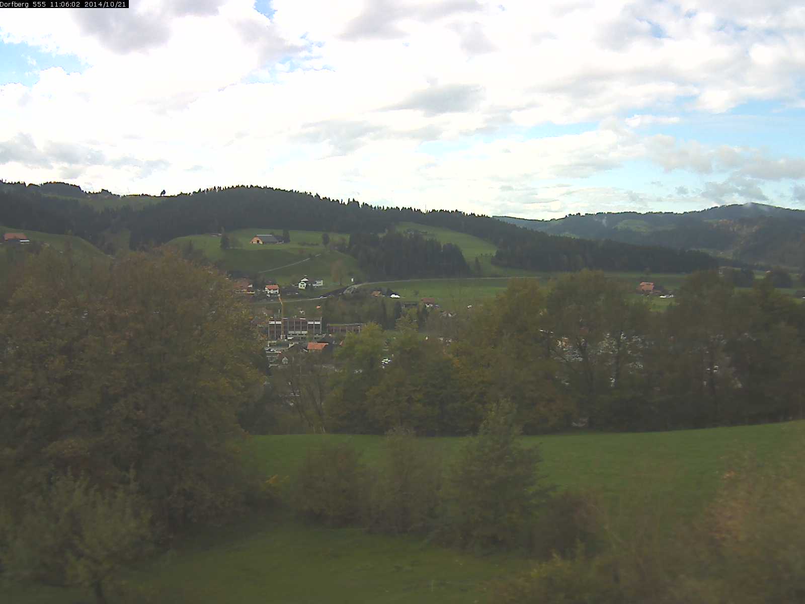 Webcam-Bild: Aussicht vom Dorfberg in Langnau 20141021-110601