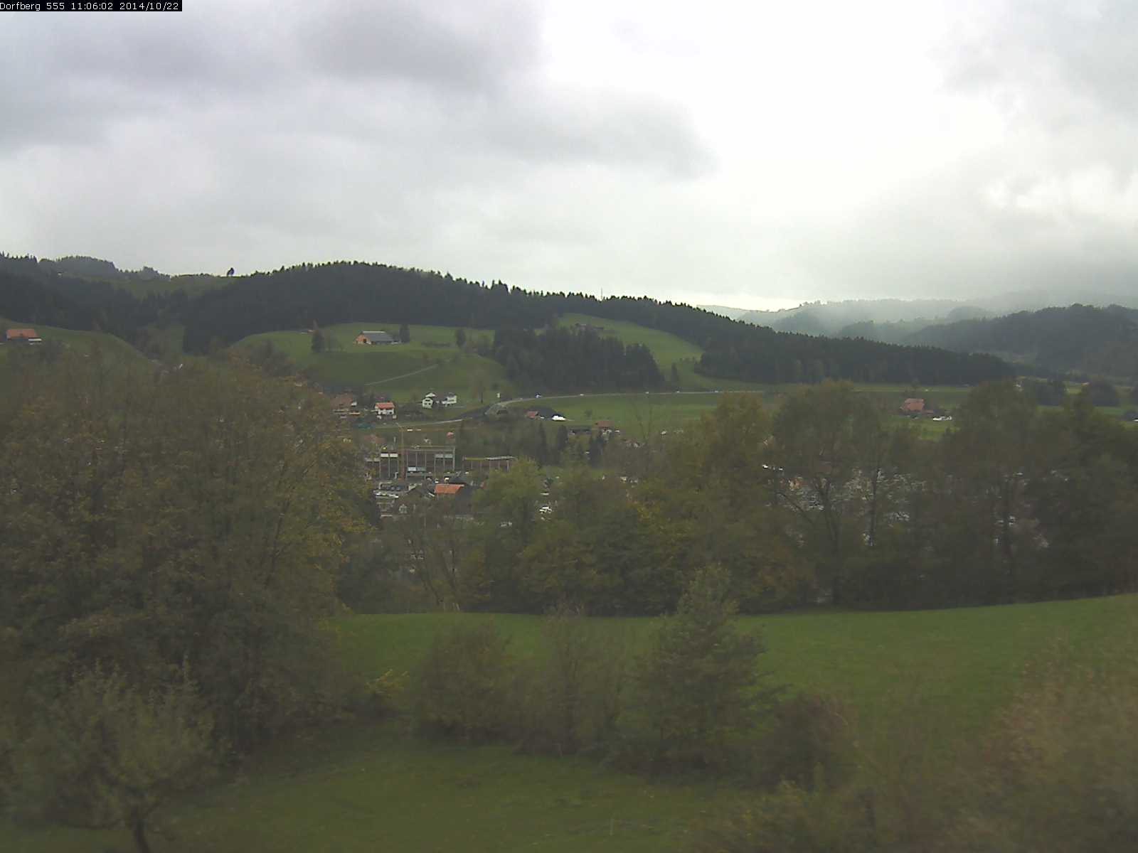 Webcam-Bild: Aussicht vom Dorfberg in Langnau 20141022-110601