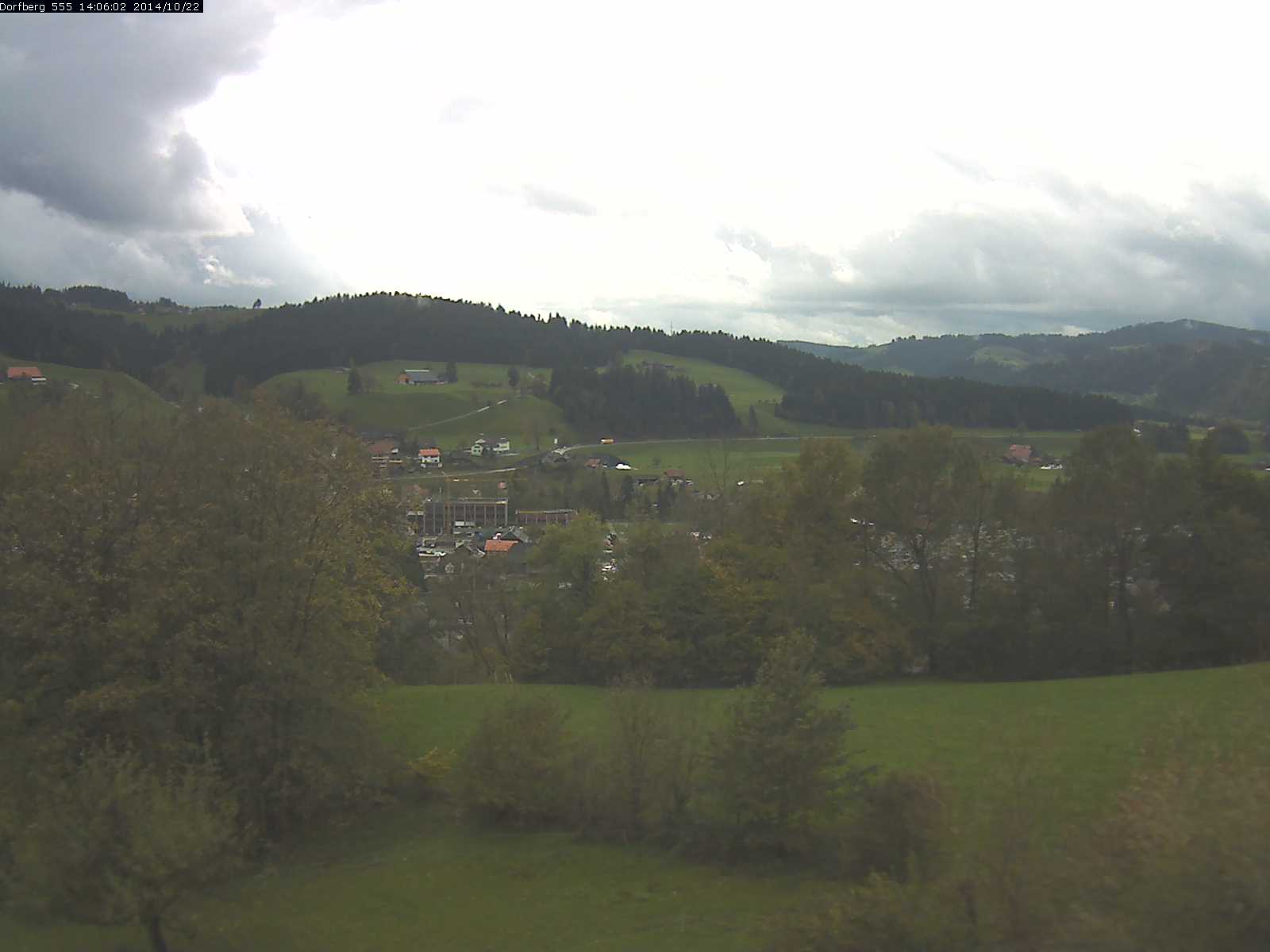 Webcam-Bild: Aussicht vom Dorfberg in Langnau 20141022-140601