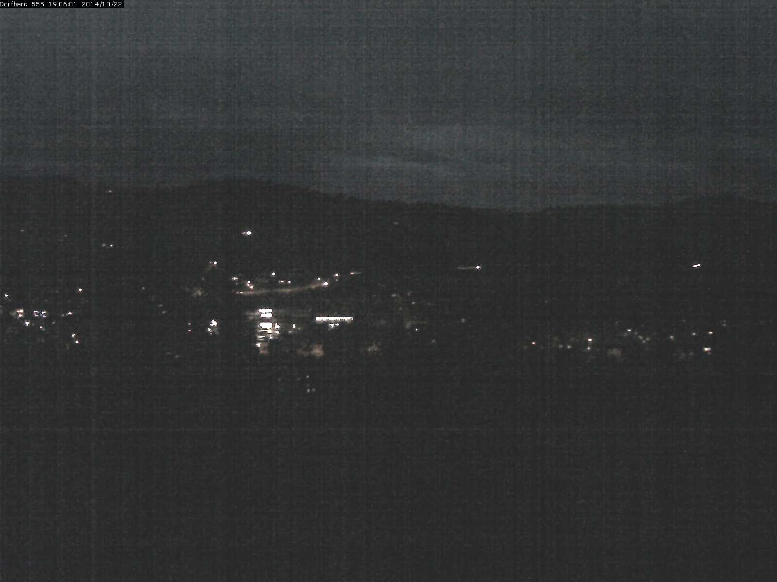 Webcam-Bild: Aussicht vom Dorfberg in Langnau 20141022-190601