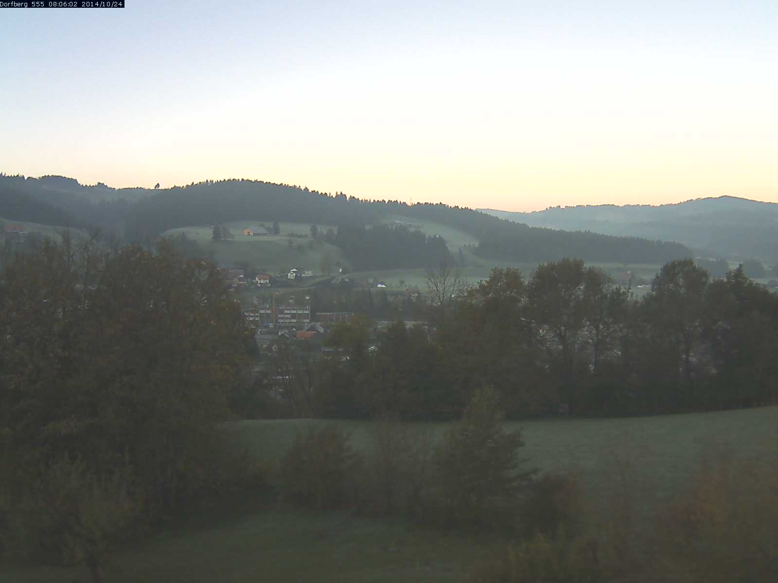 Webcam-Bild: Aussicht vom Dorfberg in Langnau 20141024-080601