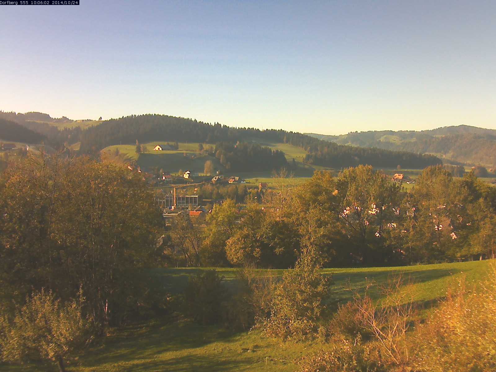 Webcam-Bild: Aussicht vom Dorfberg in Langnau 20141024-100601