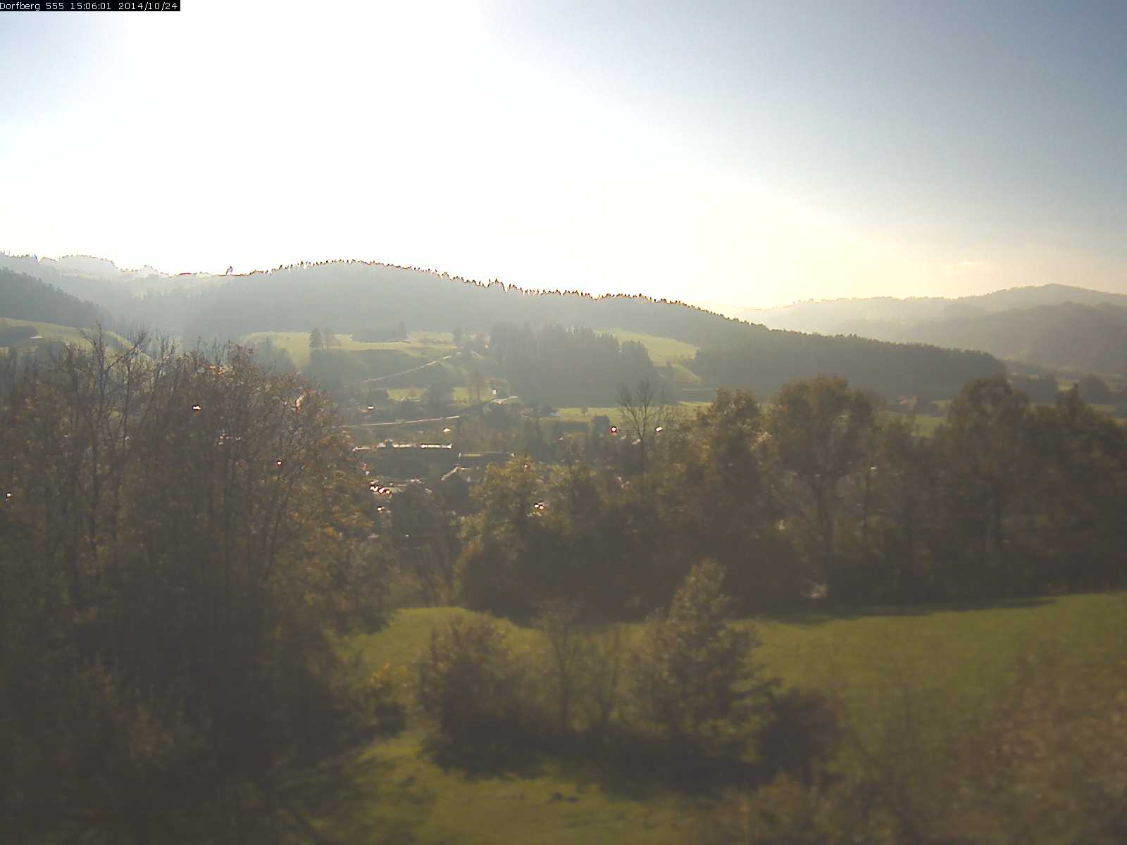 Webcam-Bild: Aussicht vom Dorfberg in Langnau 20141024-150601