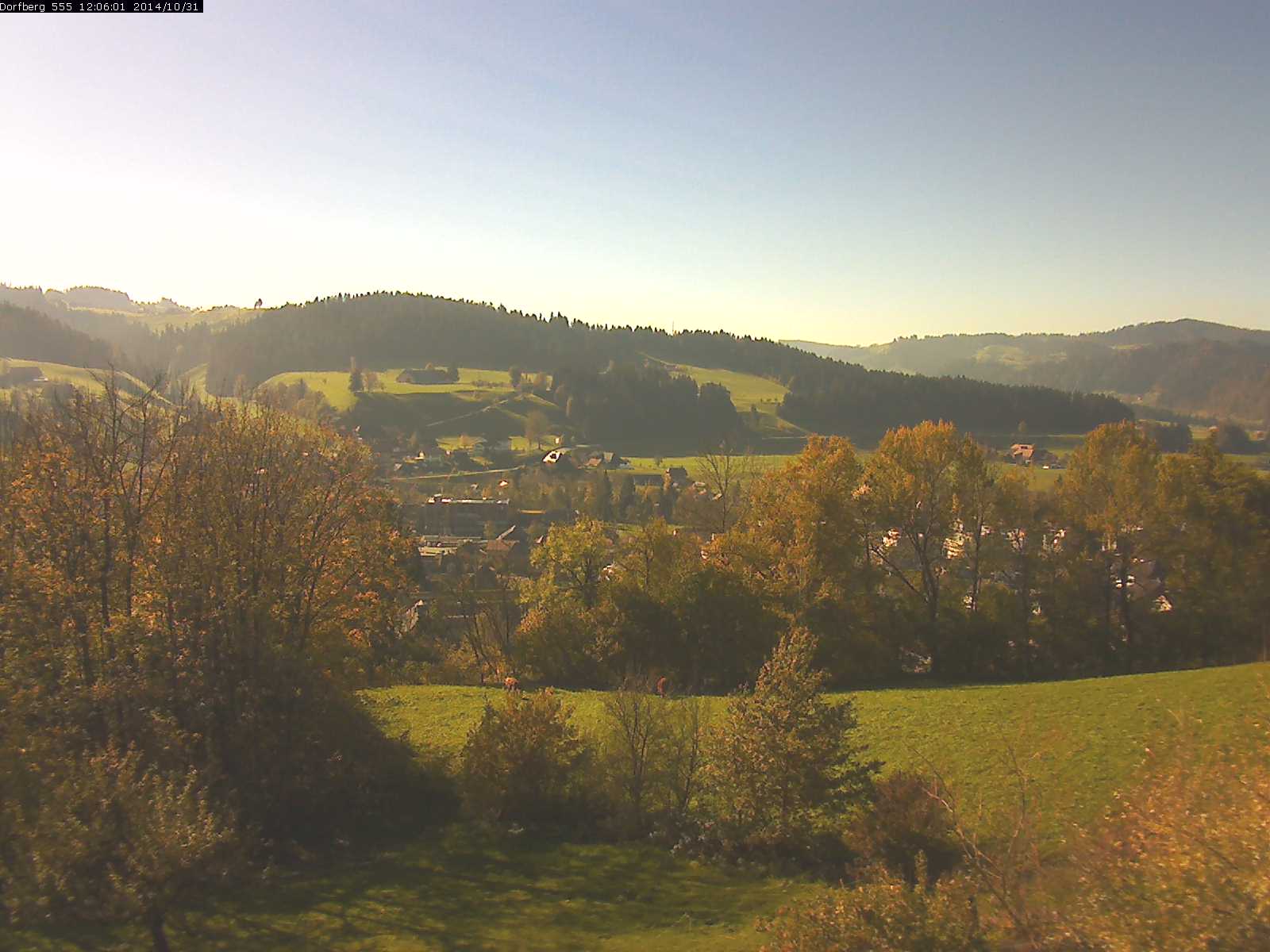 Webcam-Bild: Aussicht vom Dorfberg in Langnau 20141031-120601