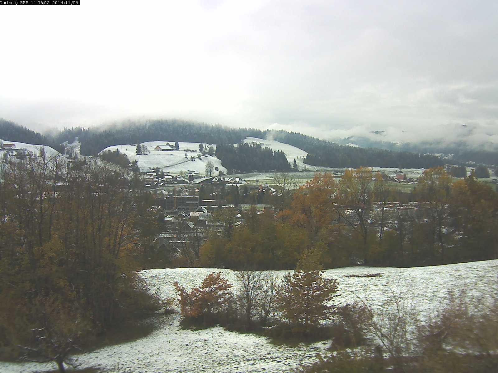 Webcam-Bild: Aussicht vom Dorfberg in Langnau 20141106-110601