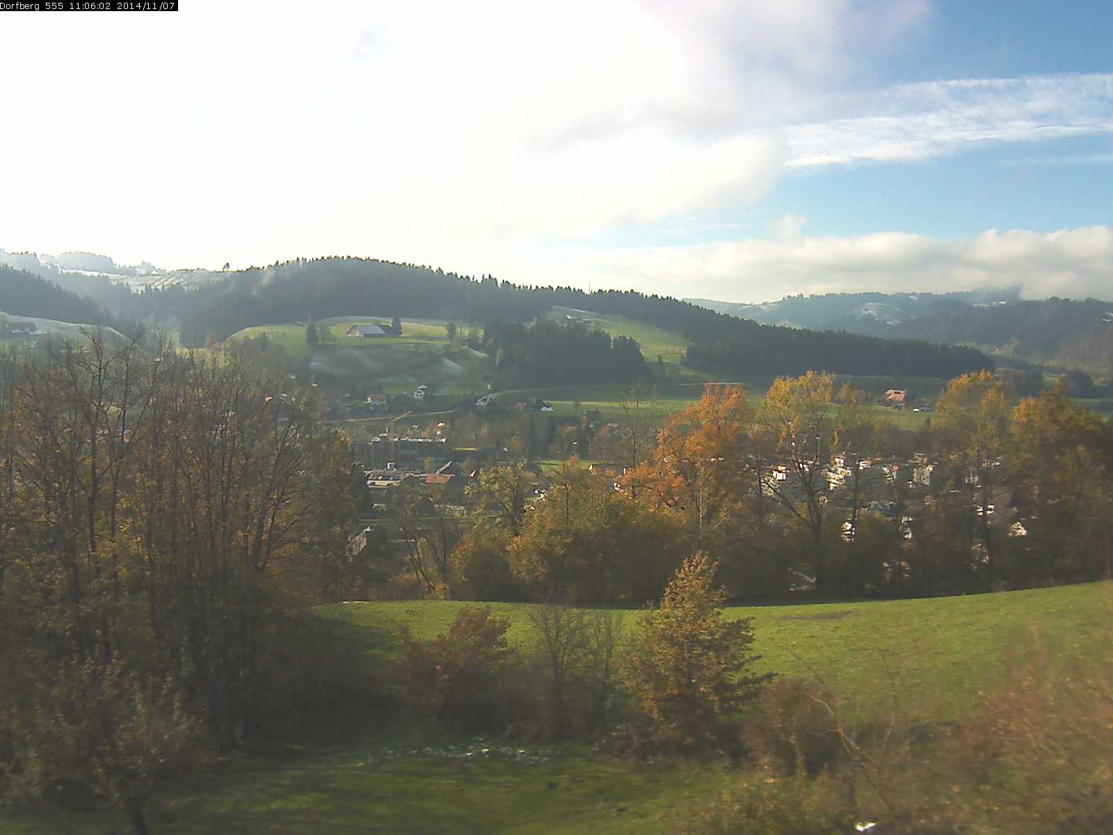 Webcam-Bild: Aussicht vom Dorfberg in Langnau 20141107-110601