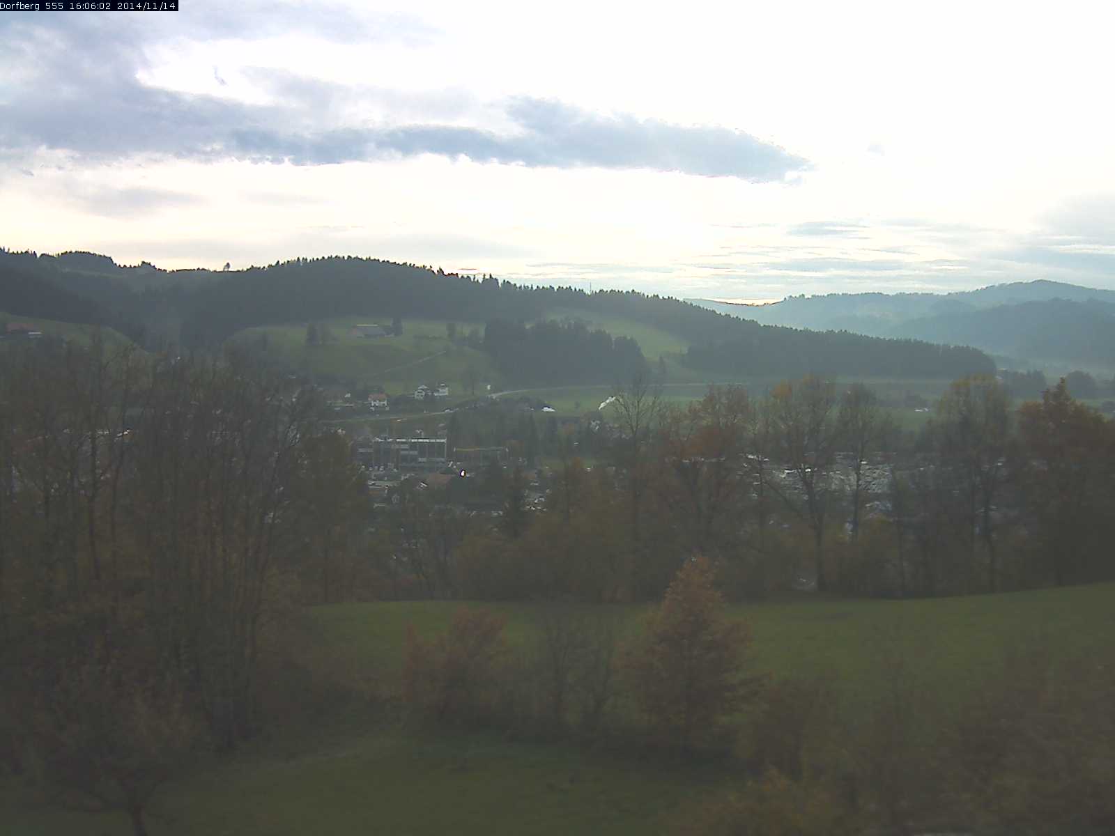 Webcam-Bild: Aussicht vom Dorfberg in Langnau 20141114-160601