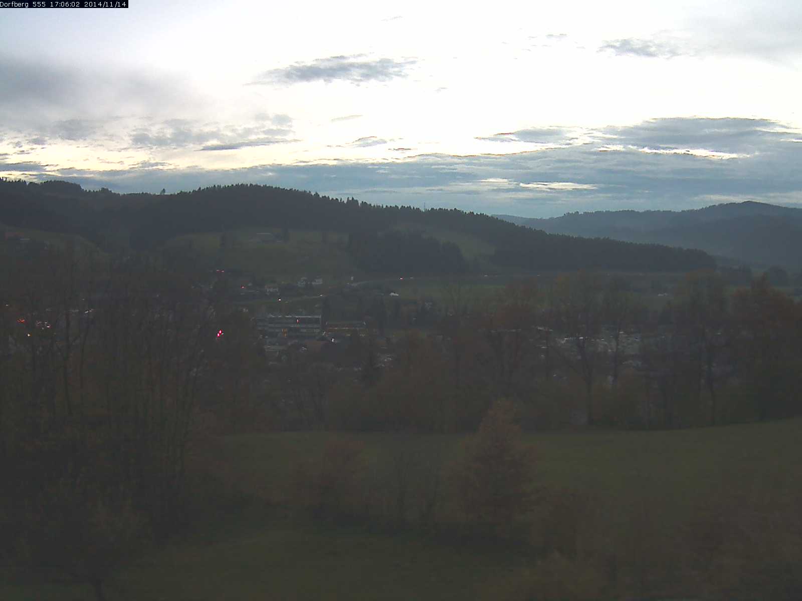 Webcam-Bild: Aussicht vom Dorfberg in Langnau 20141114-170601