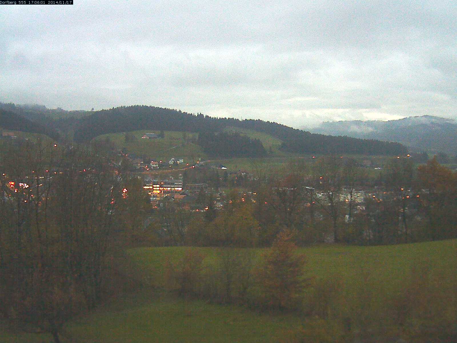 Webcam-Bild: Aussicht vom Dorfberg in Langnau 20141117-170601