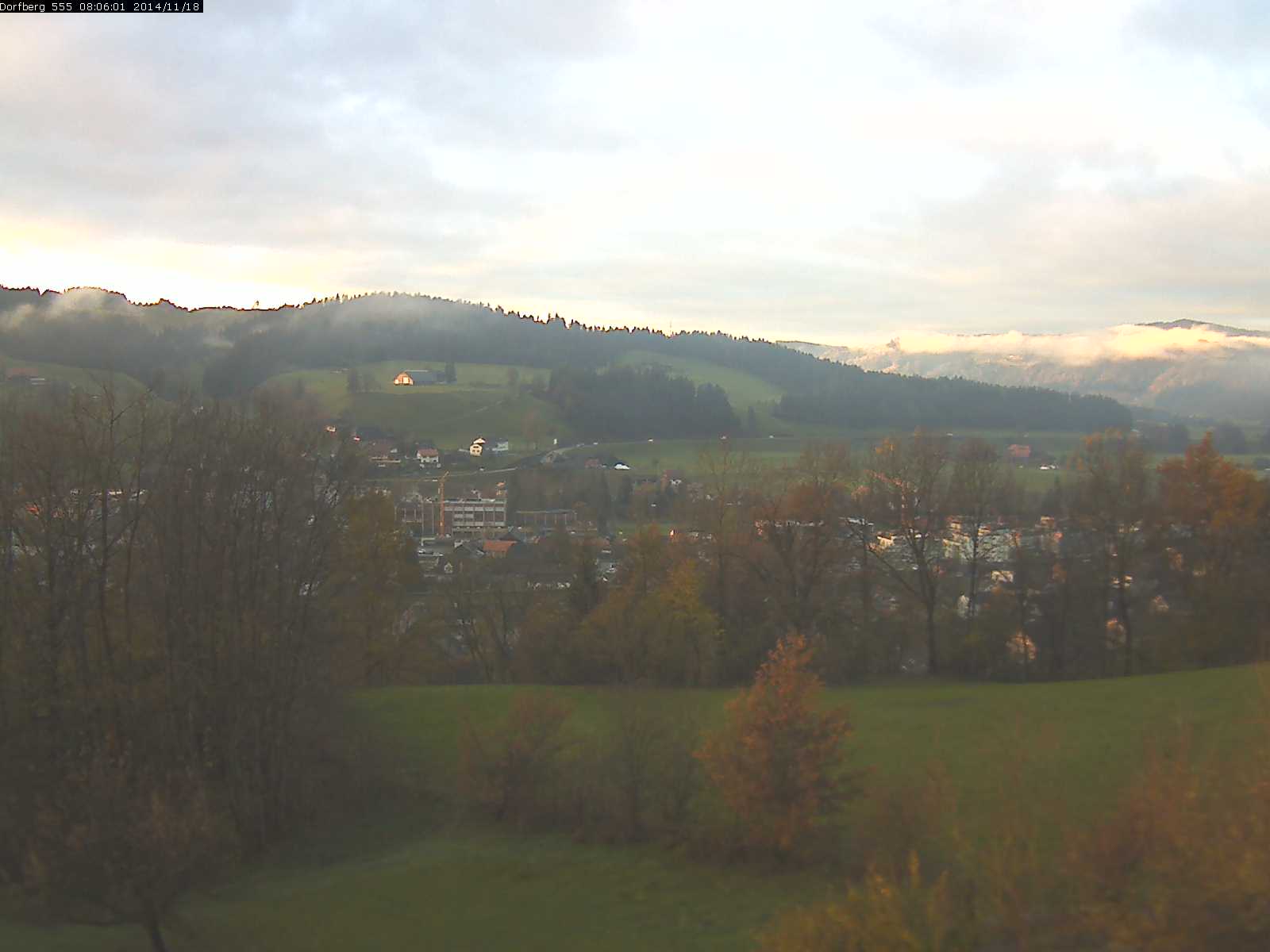 Webcam-Bild: Aussicht vom Dorfberg in Langnau 20141118-080601