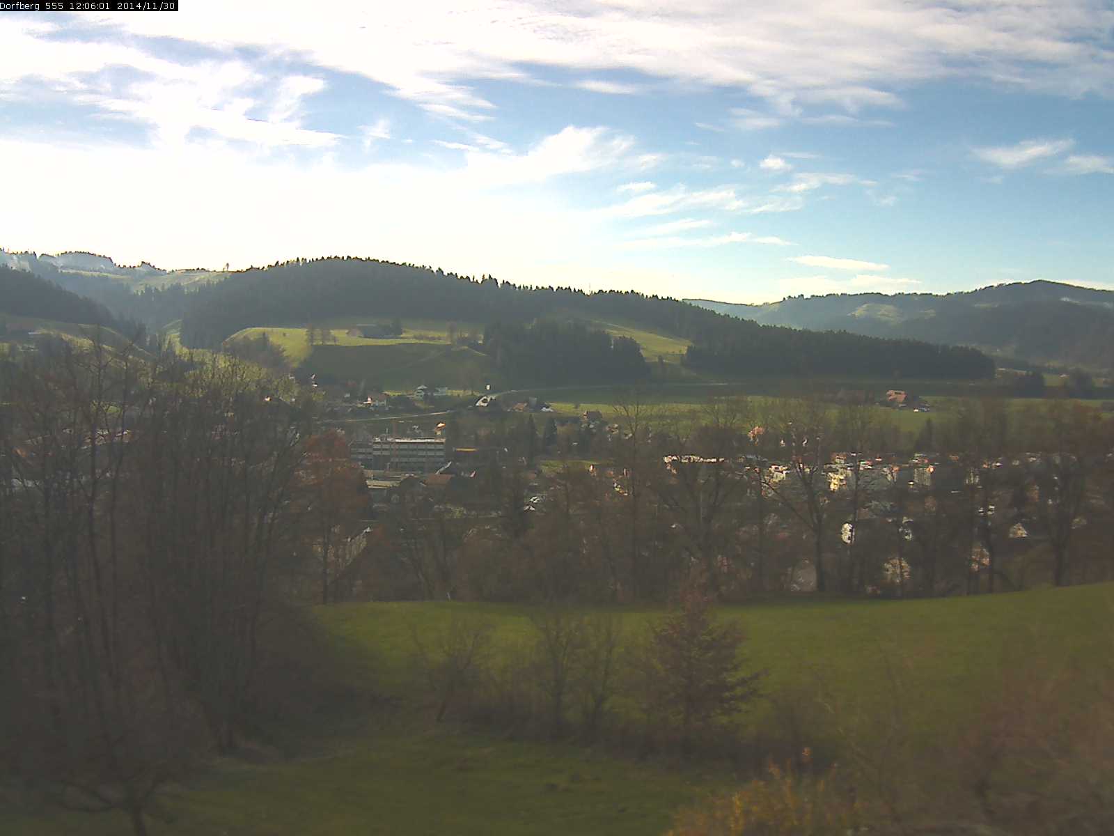 Webcam-Bild: Aussicht vom Dorfberg in Langnau 20141130-120601