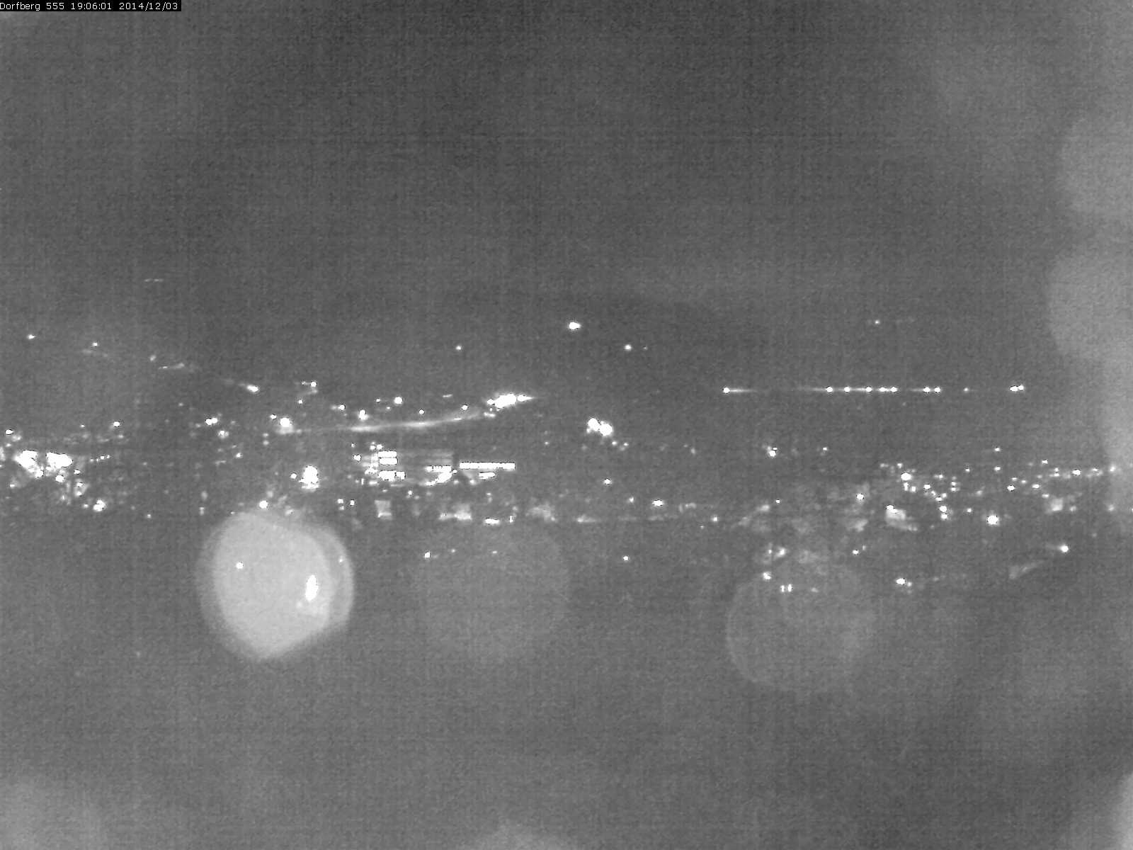 Webcam-Bild: Aussicht vom Dorfberg in Langnau 20141203-190601