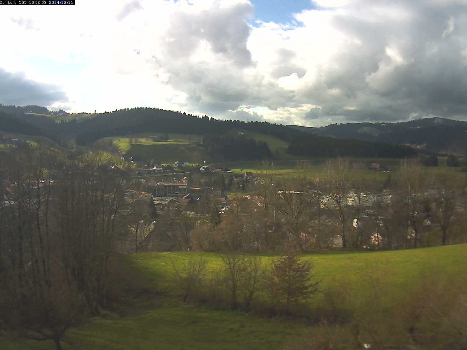 Webcam-Bild: Aussicht vom Dorfberg in Langnau 20141211-120601
